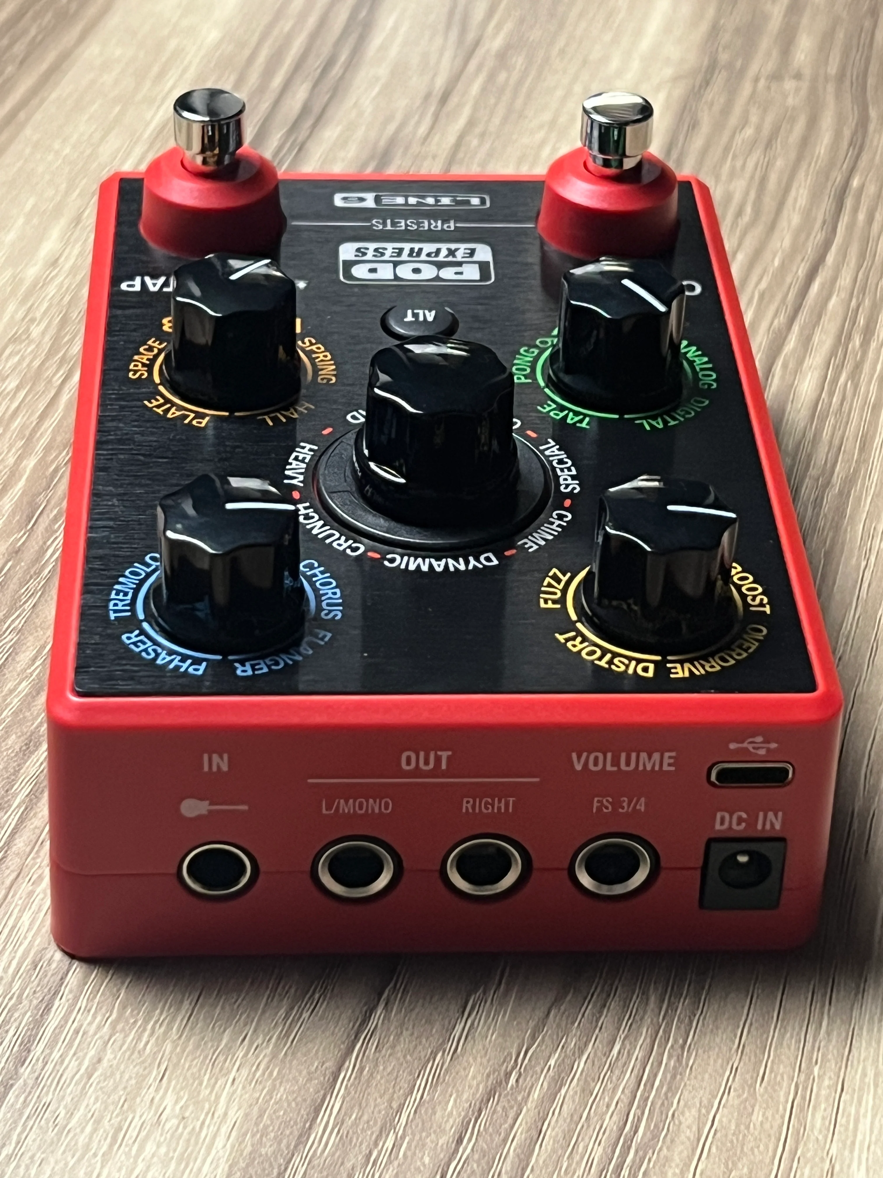 Line 6 POD Express Guitar INT P38-1 - Image 4