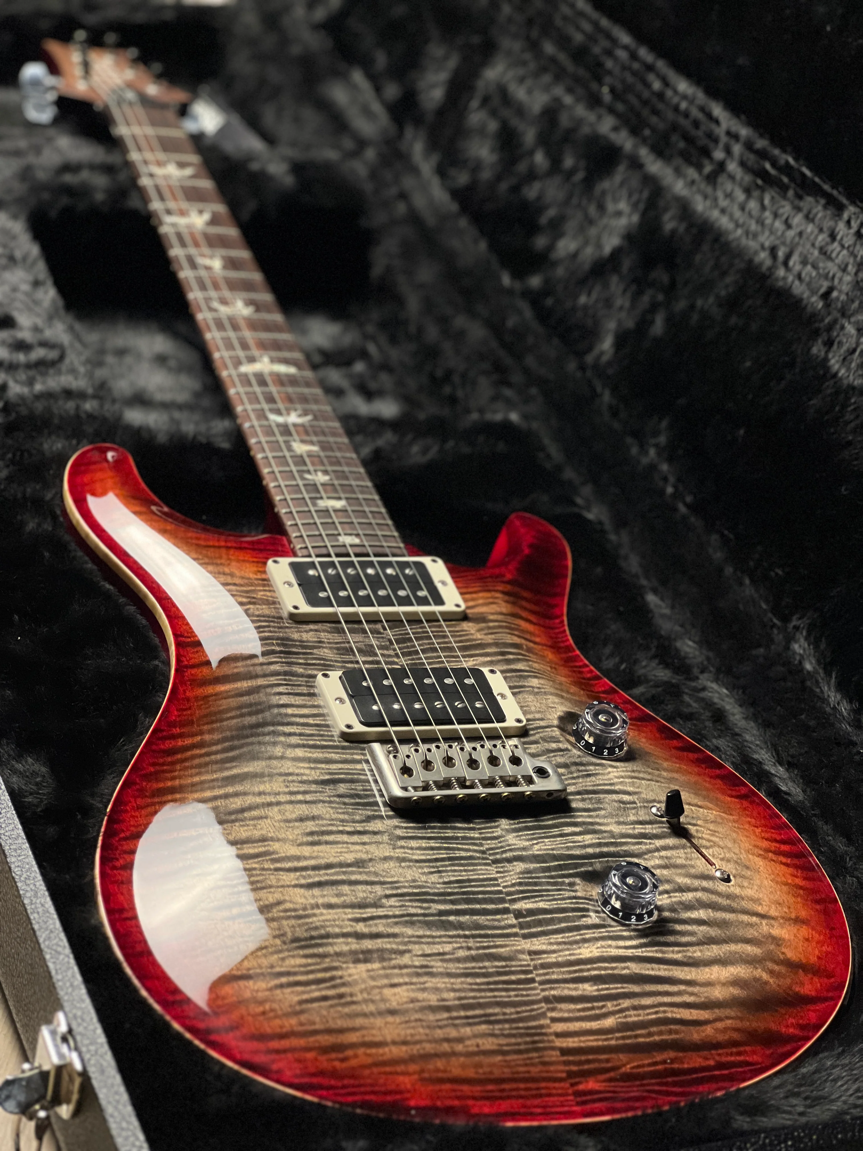 PRS Custom 24 10 Top In Charcoal Cherry With Stained Flame Neck 241400 - Image 12