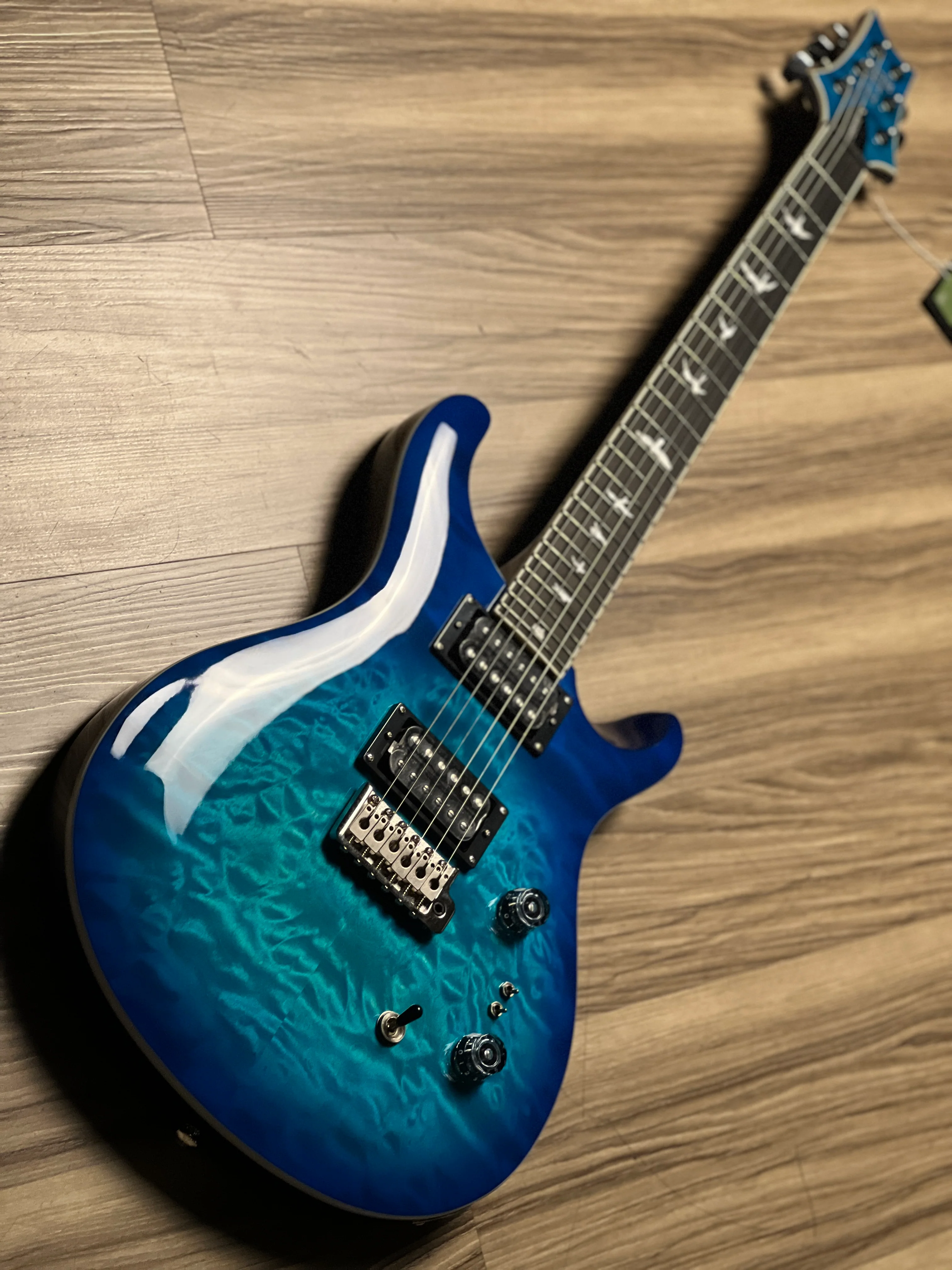PRS SE Custom Quilt 24-08 in Lake Blue - Image 3