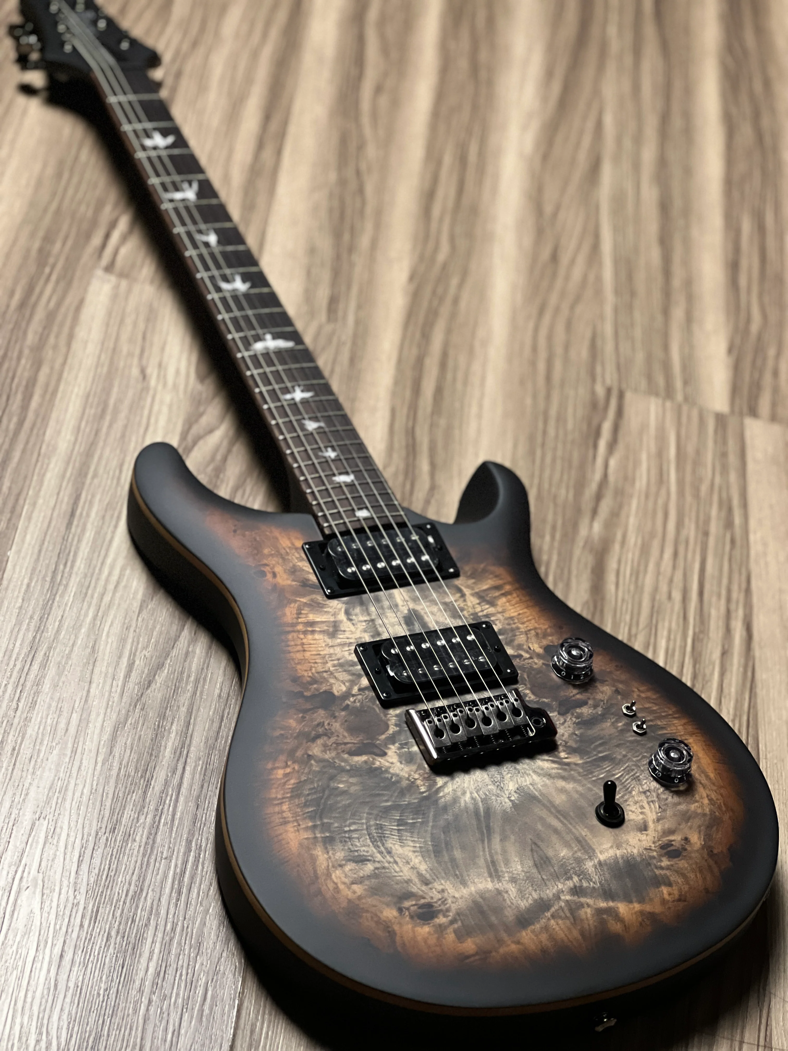 PRS SE "Exotic" Custom 24-08 Poplar Burl in Charcoal Cherry Midnight Burst - Image 2