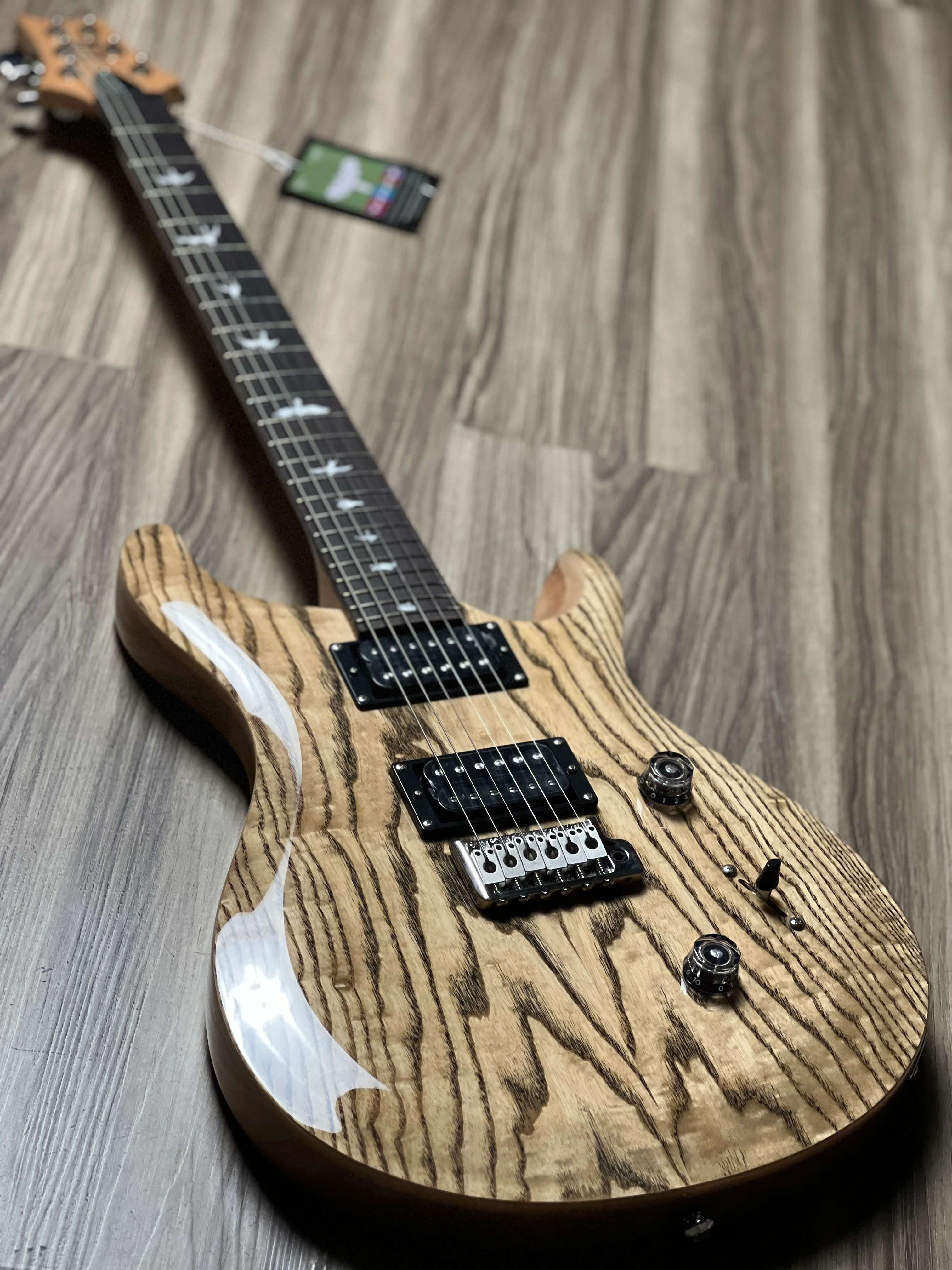 PRS SE "Exotic" Custom 24 Swamp Ash Burl in Natural - Image 2