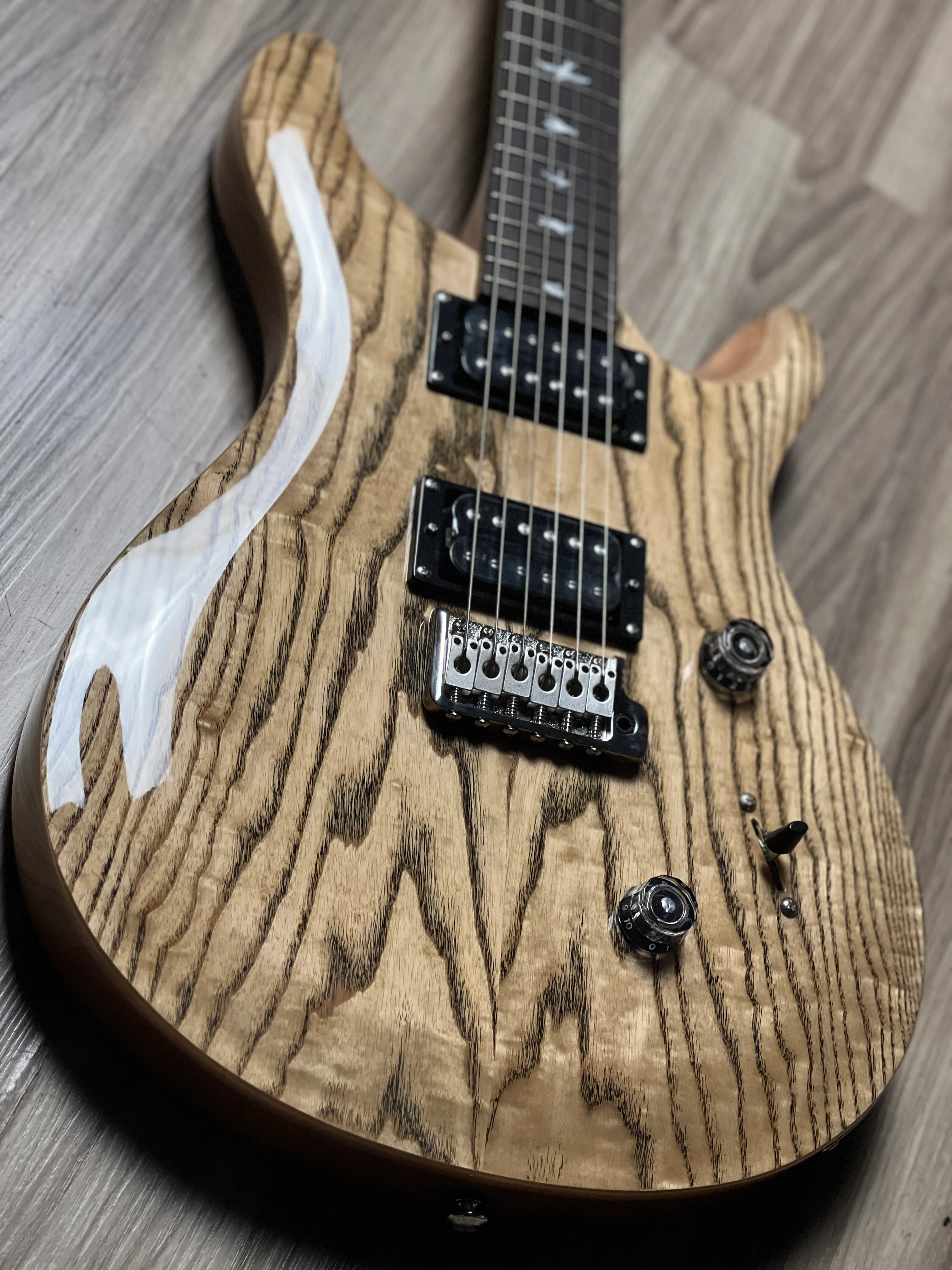 PRS SE "Exotic" Custom 24 Swamp Ash Burl in Natural - Image 5