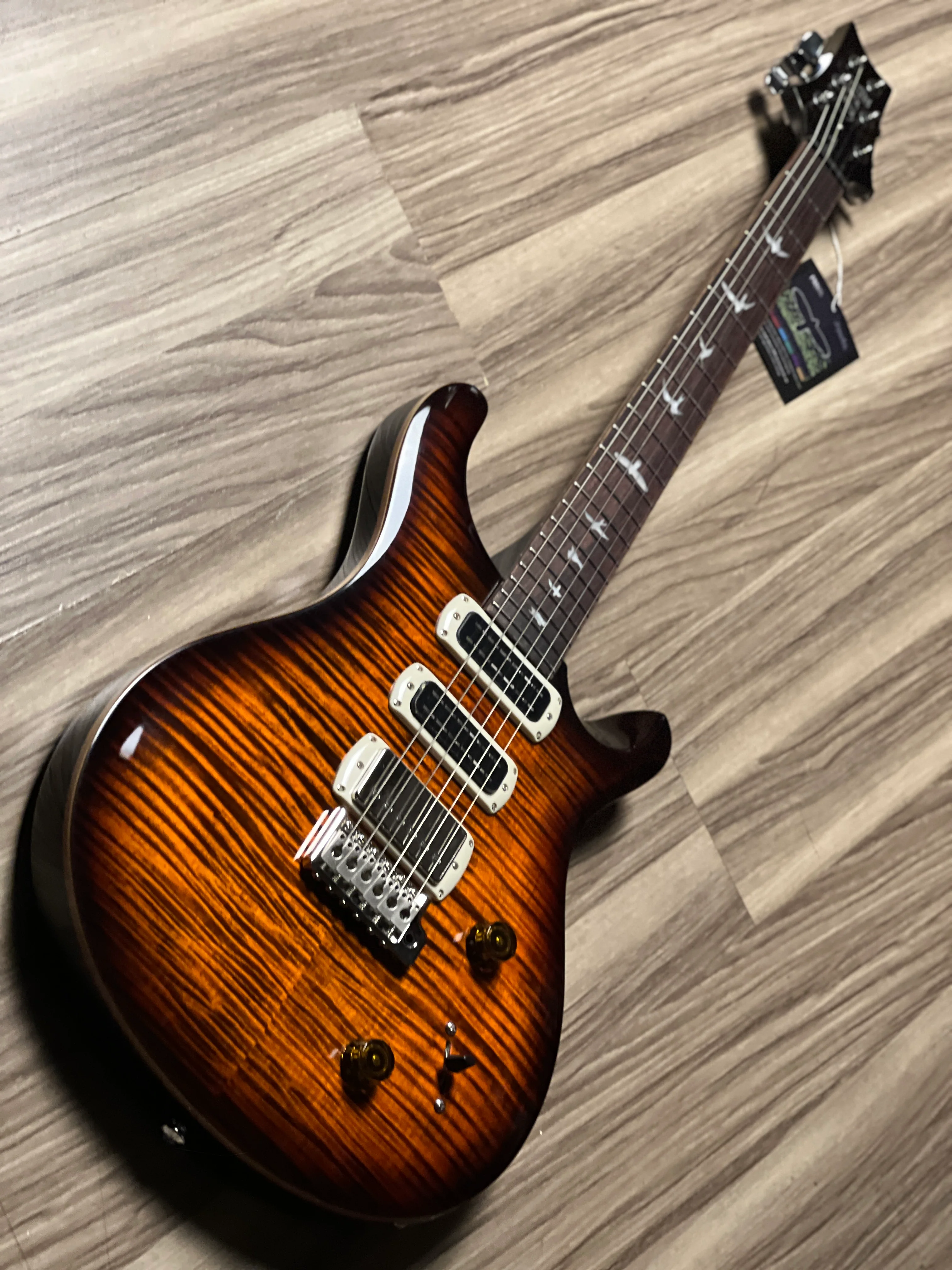 PRS SE Studio in Orange Tiger Smokeburst - Image 3