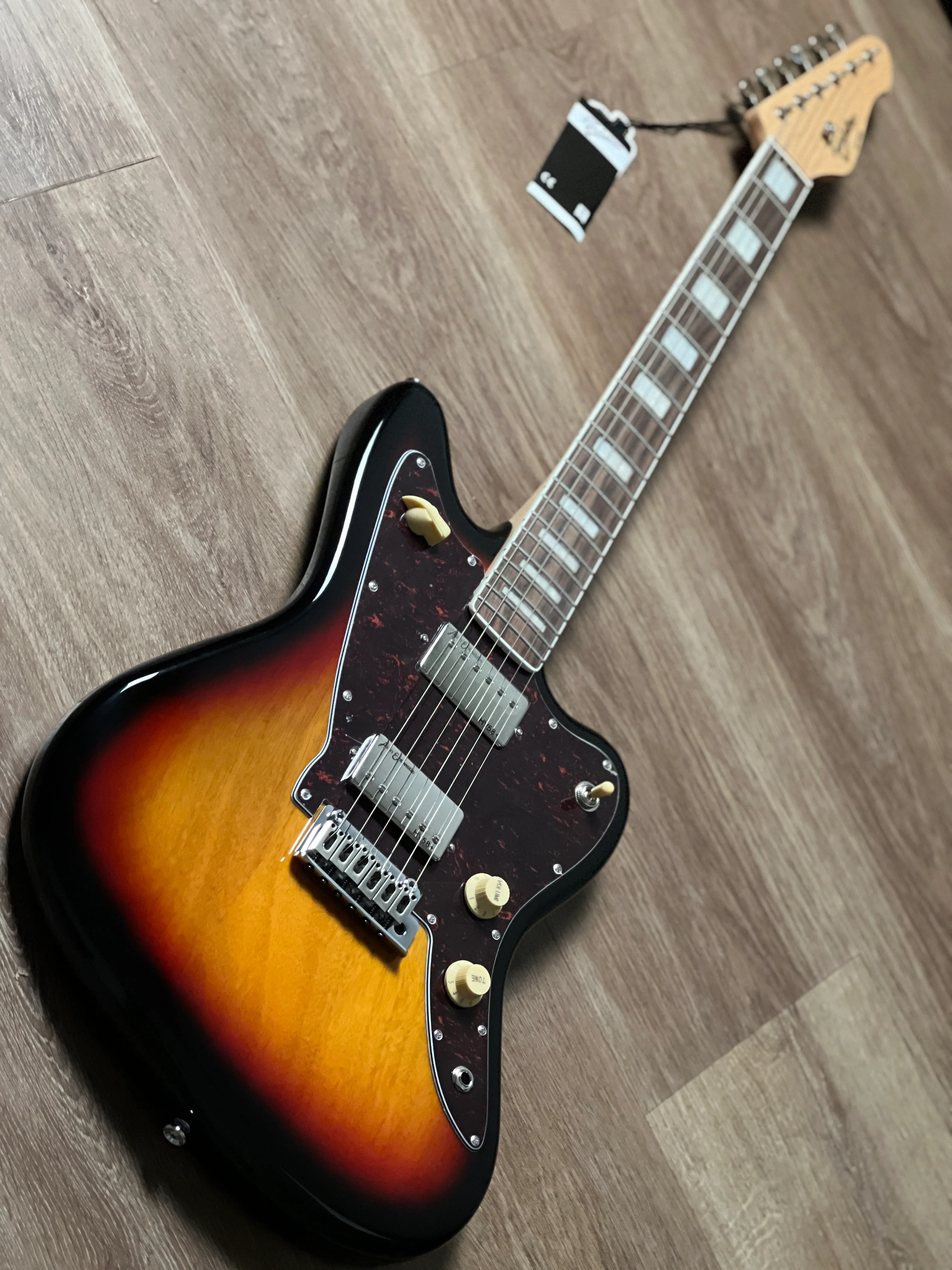 Revelation RJT60-H in 3-Tone Sunburst - Image 3