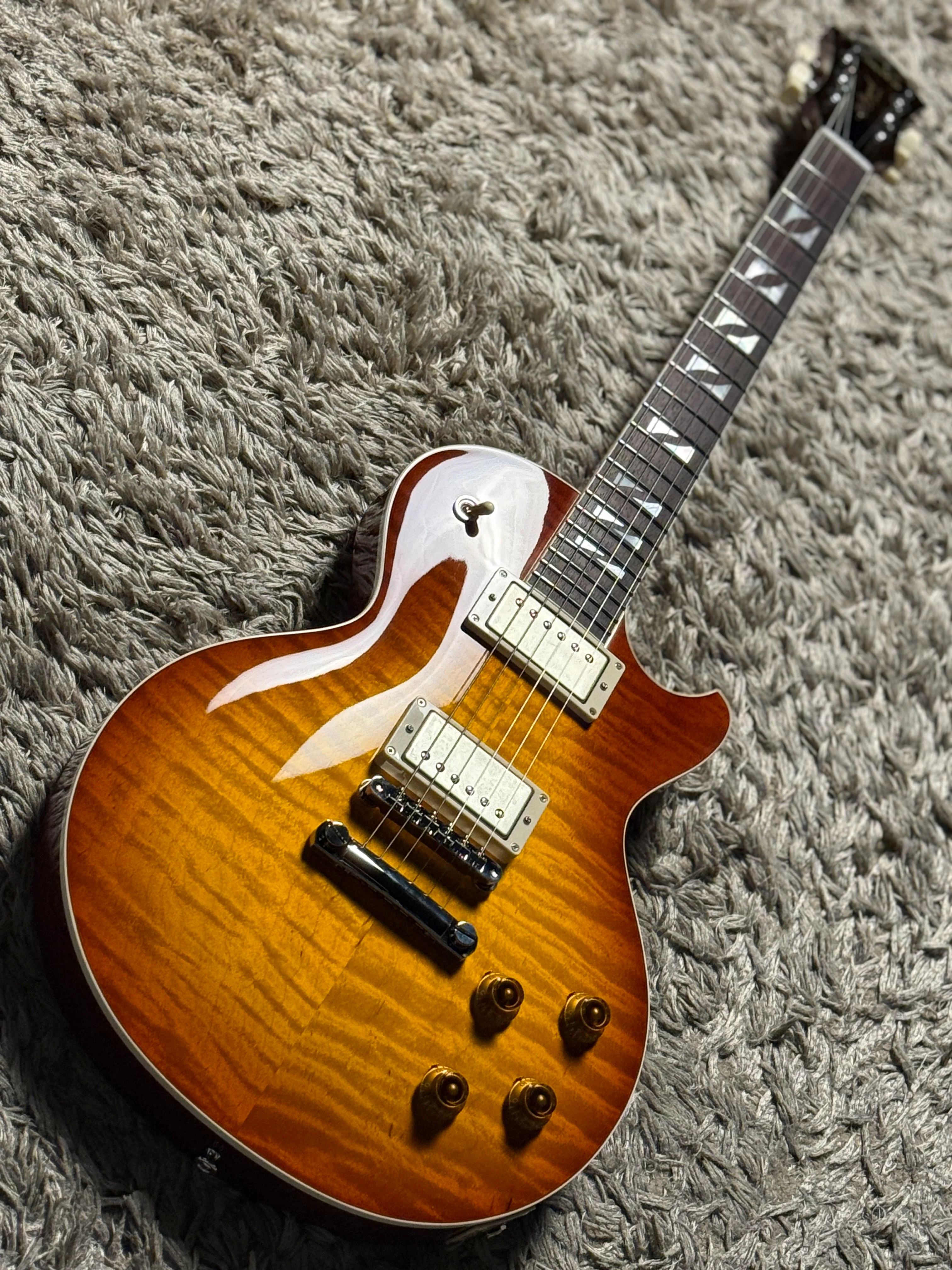 Saito 33BEYOND in Tea Burst 25009 - Image 23