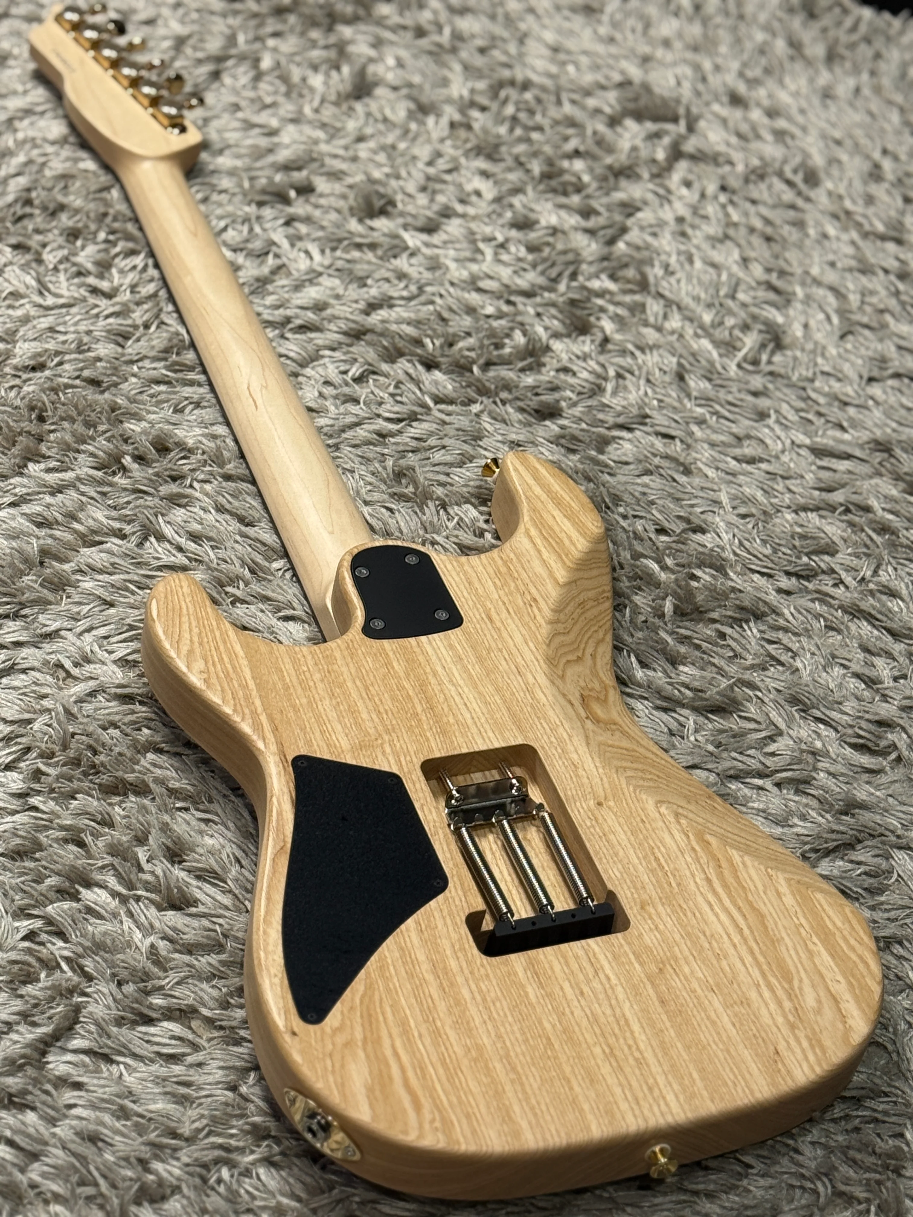 Saito S-622 SSH with Rosewood and Gold Hardware in White Granite 253033 - Image 23