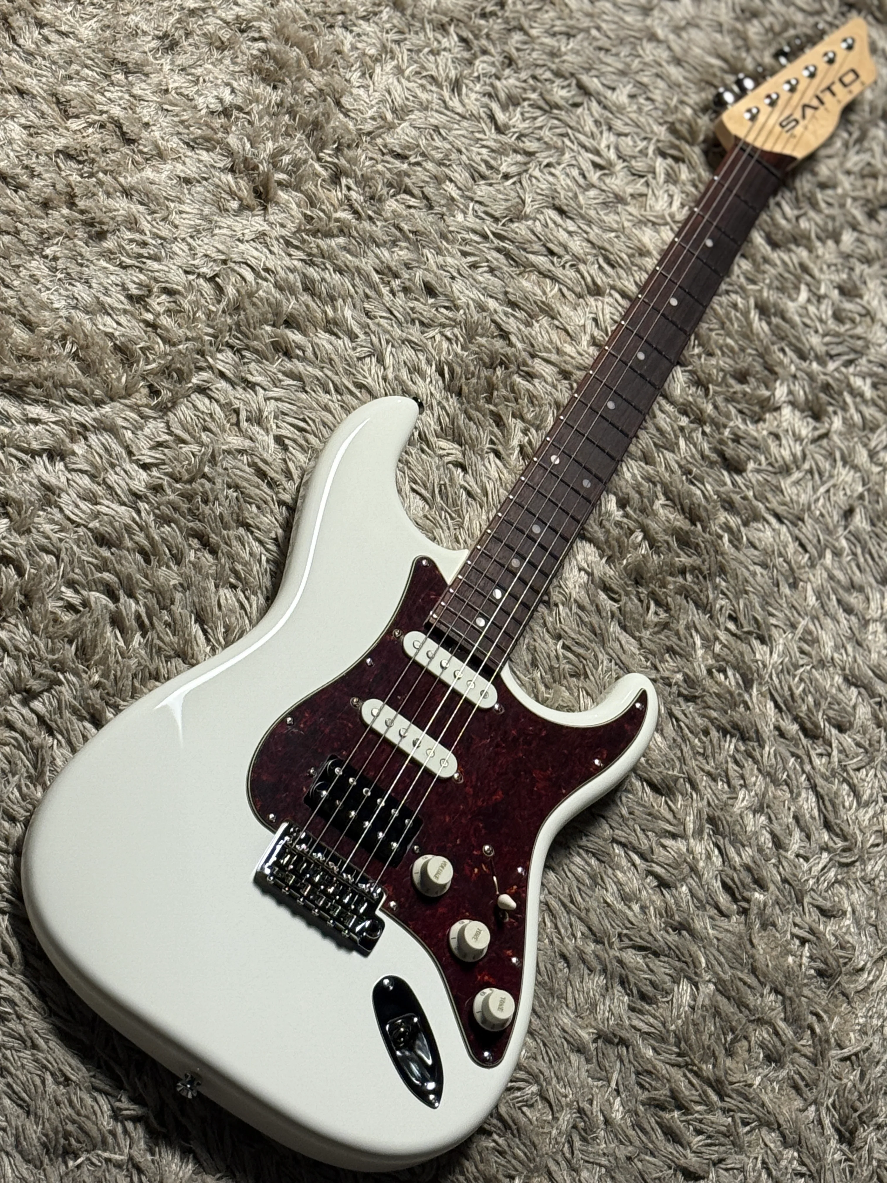 Saito S-622CS SSH Heritage with Rosewood in Olympic White with Tortoise PG 253046 - Image 2