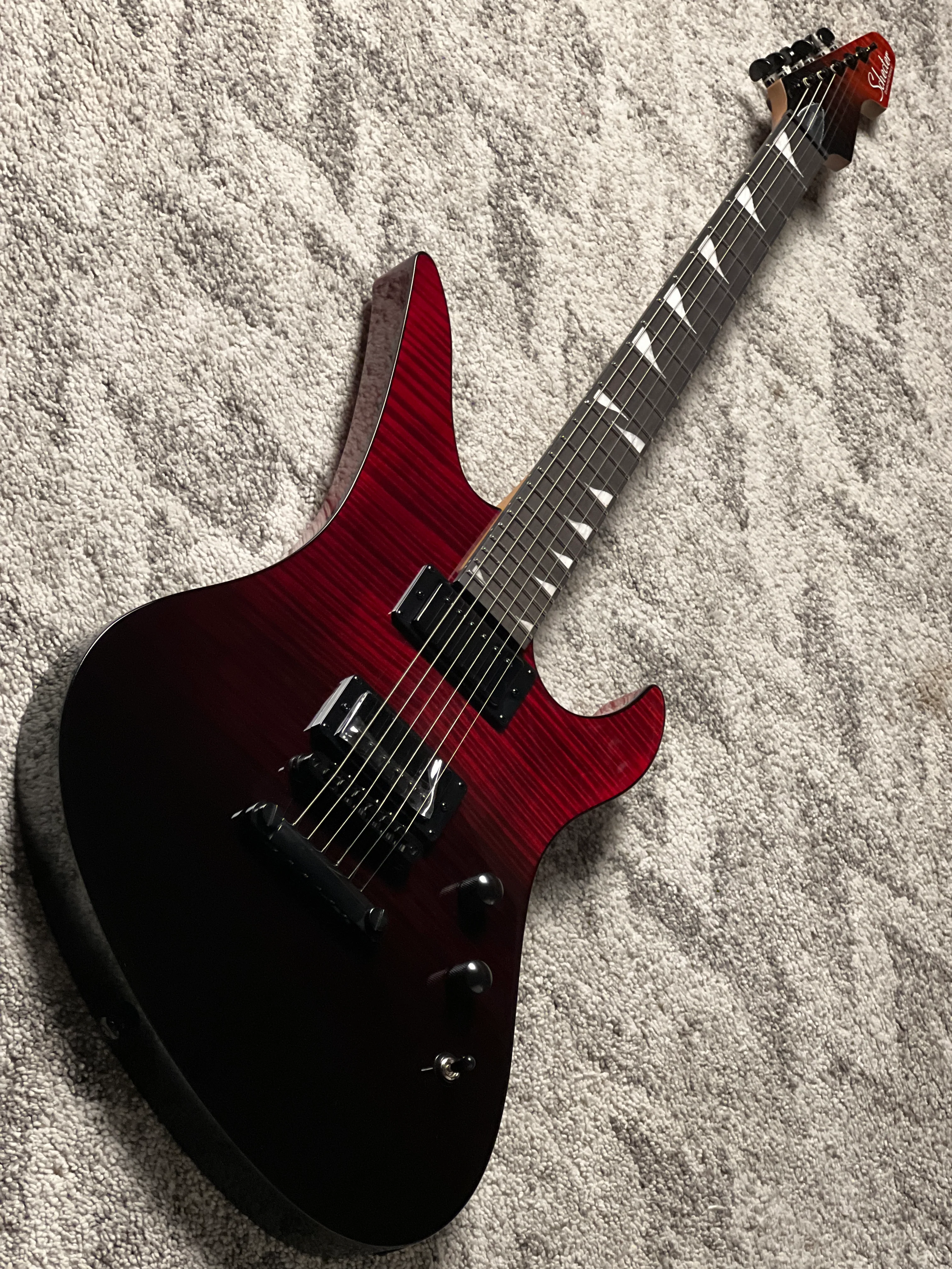 Schecter Avenger Standard in Blood Burst - Image 3
