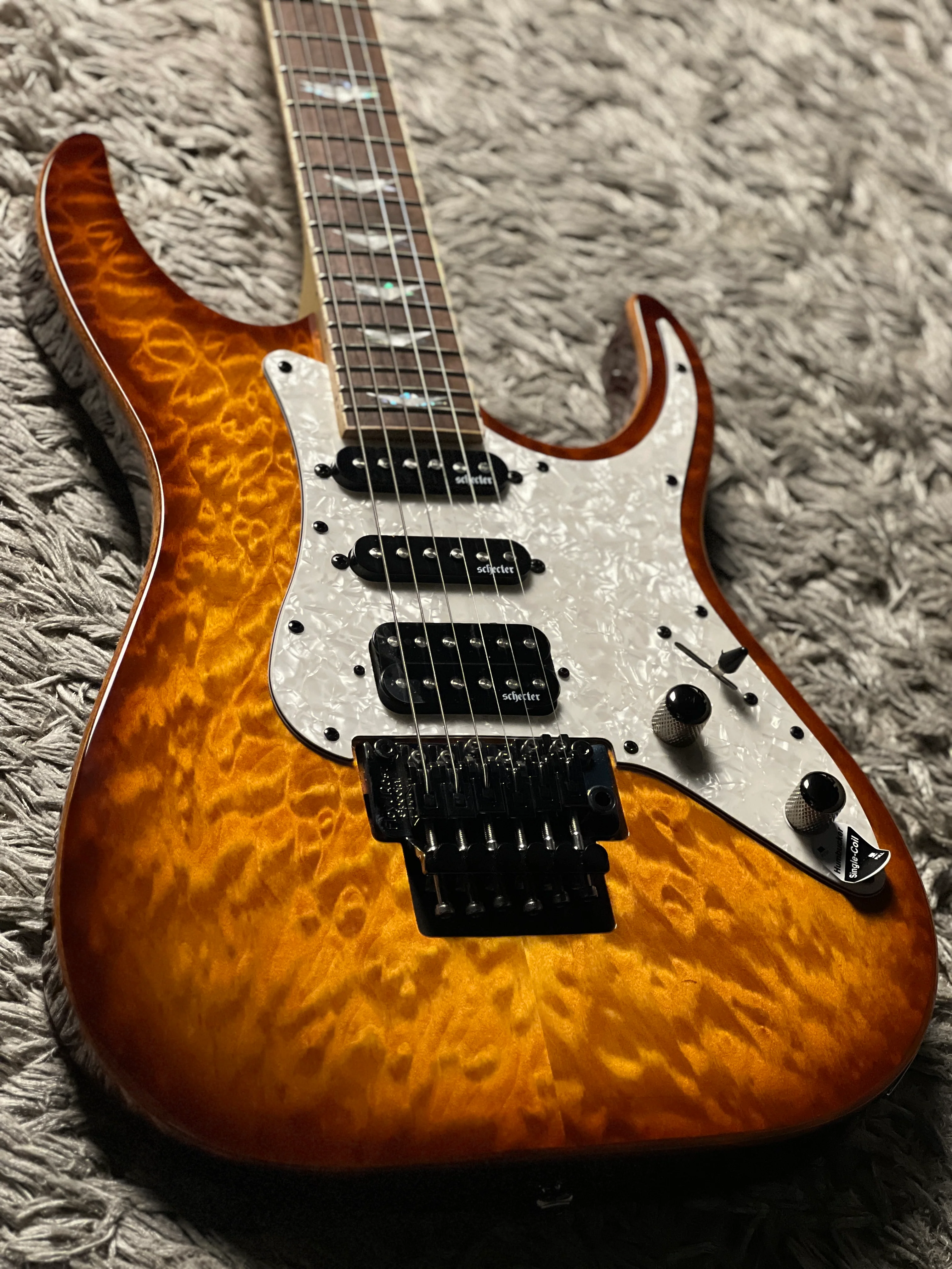 Schecter Banshee-6 FR Extreme Vintage Sunburst - Image 4