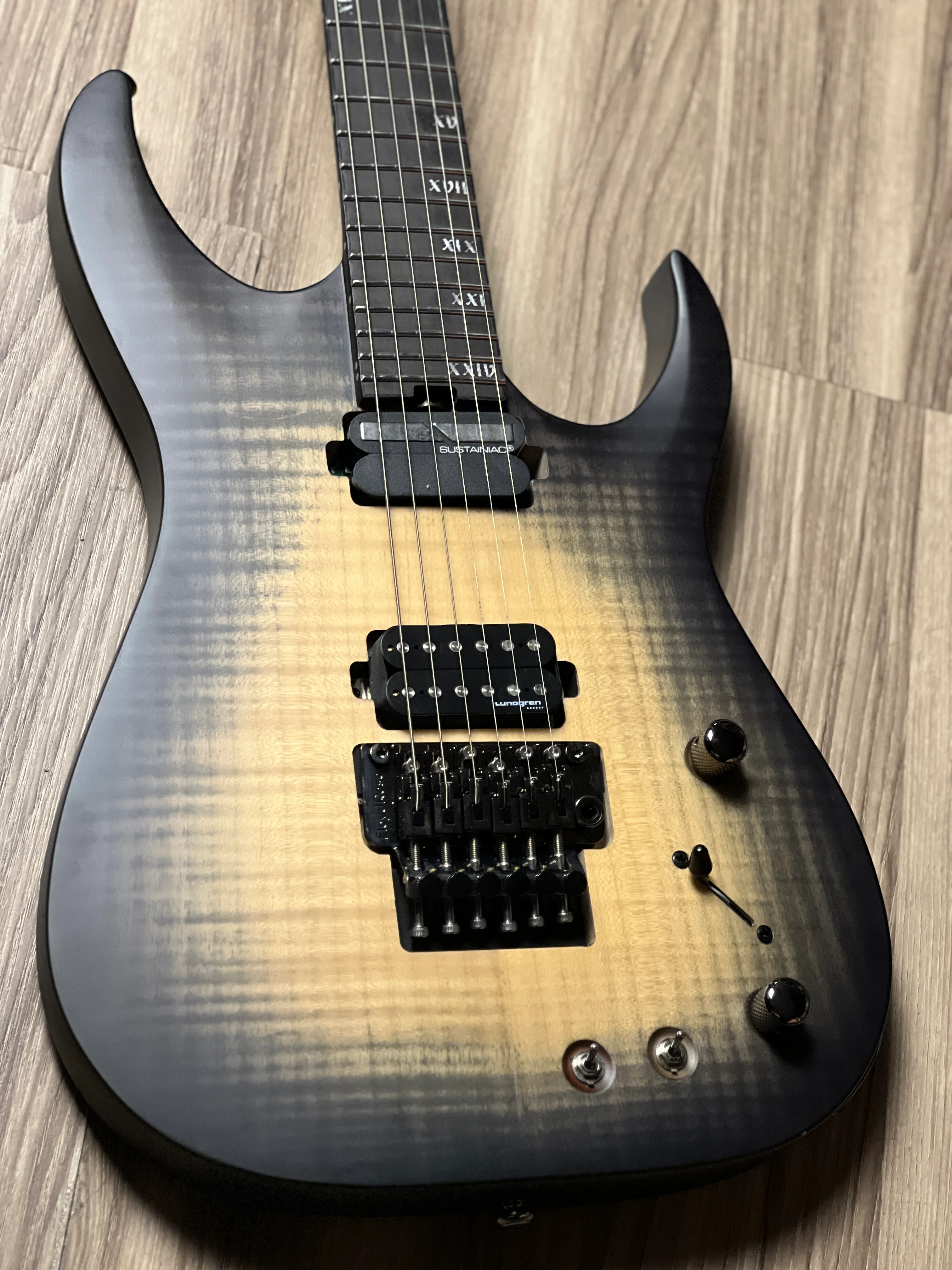 Schecter Banshee Mach-6 FR-S in Ember Burst W21080143 - Image 4