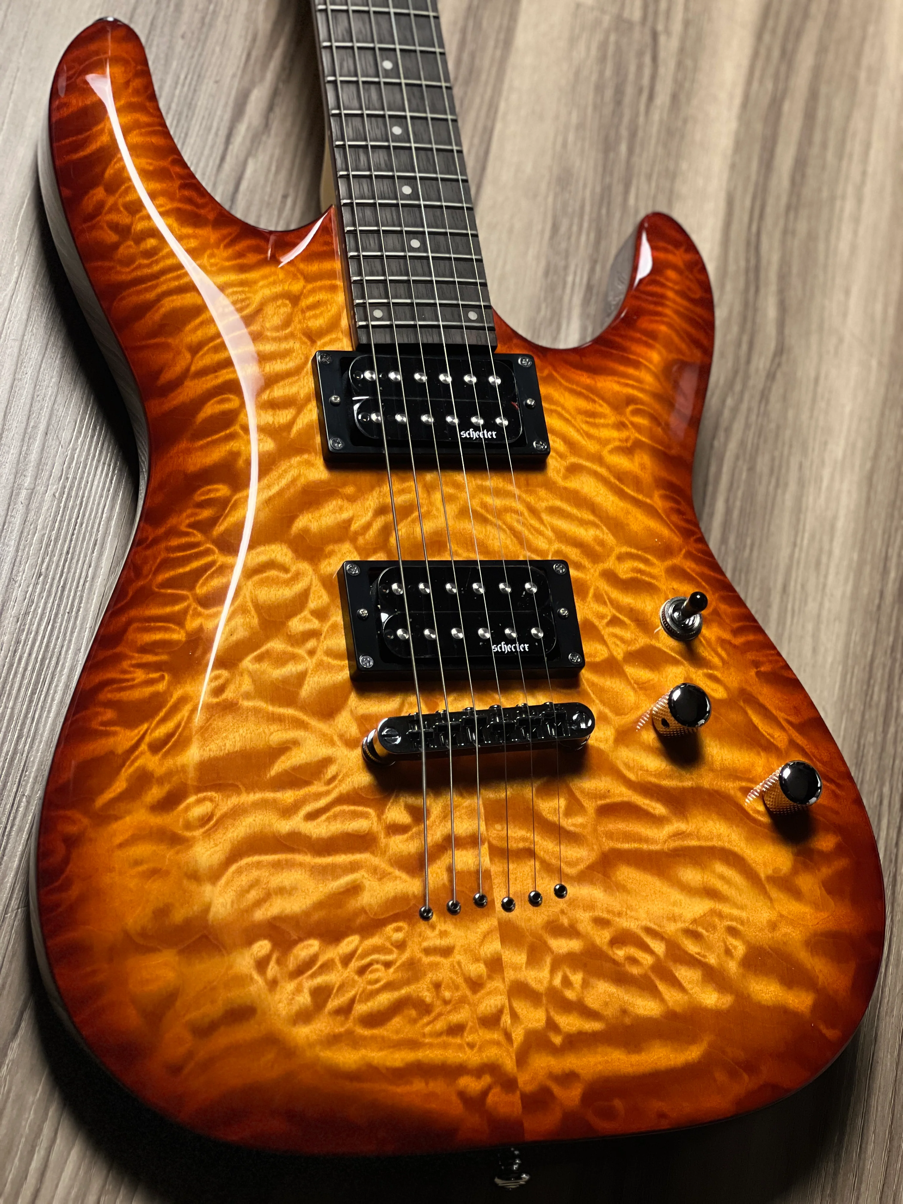Schecter C-6 Plus in Vintage Sunburst - Image 7