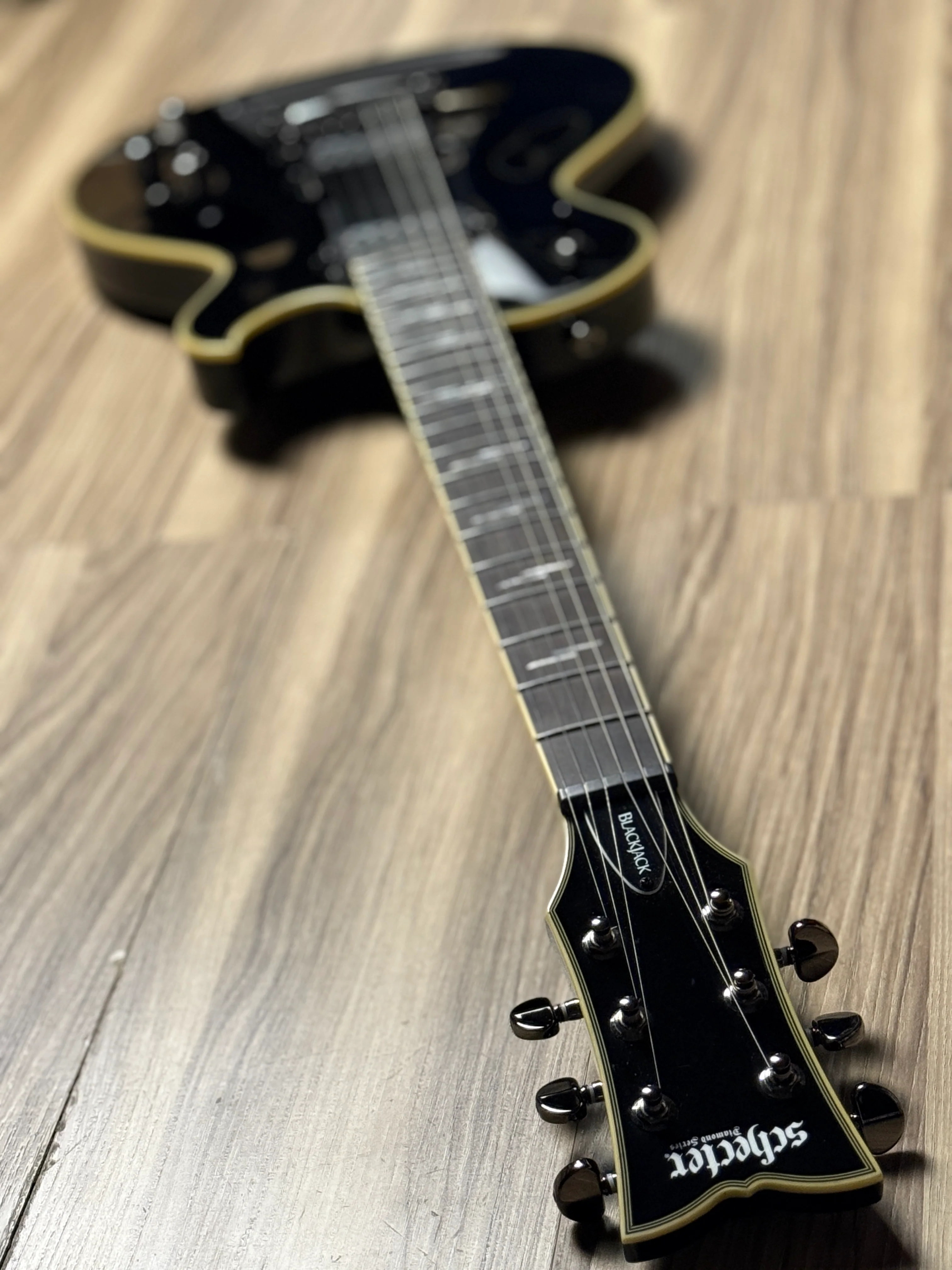 Schecter Solo-II Blackjack in Black Gloss W21084646 - Image 7