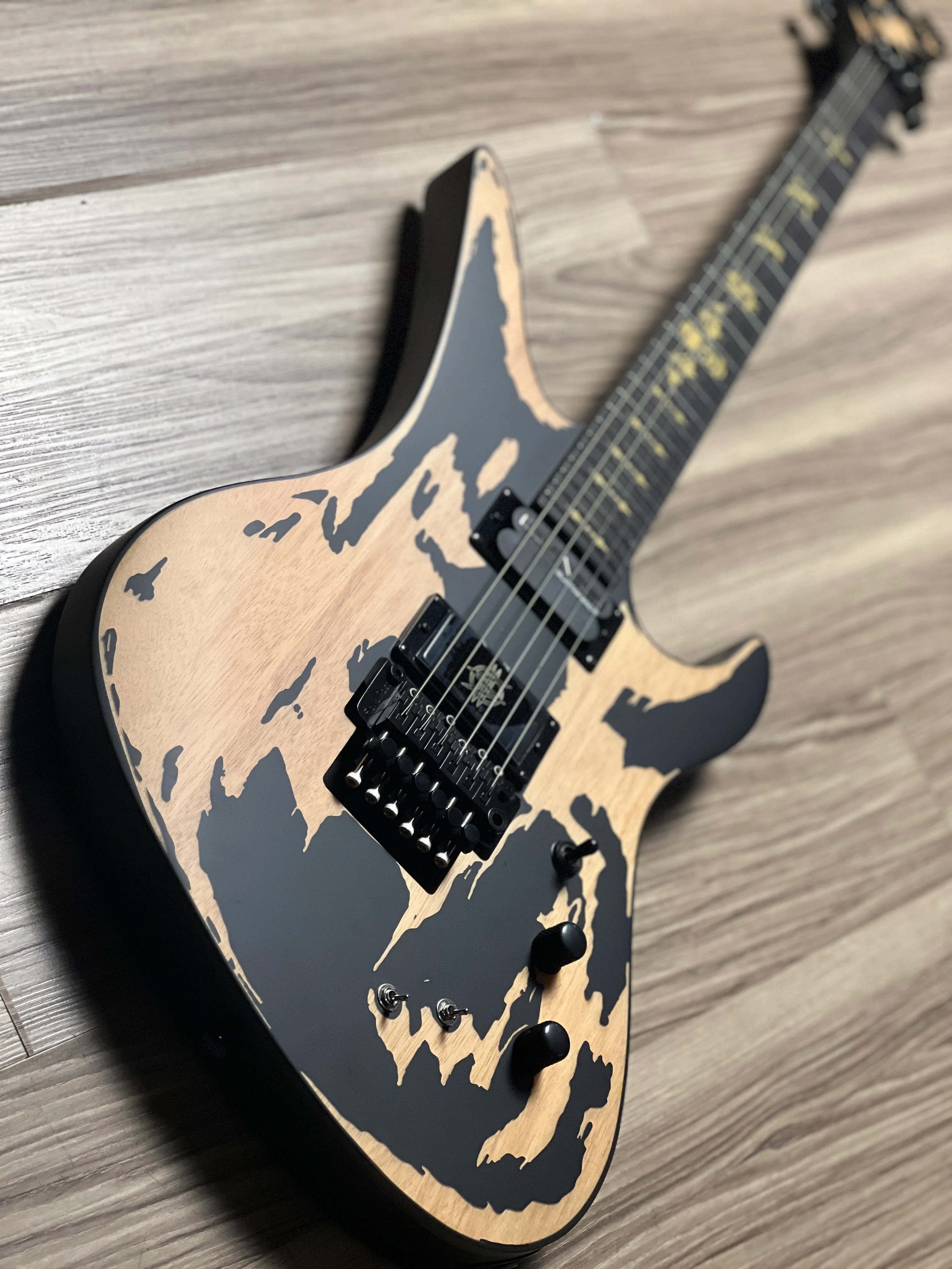 Schecter Synyster Gates Custom-S Relic in Distressed Satin Black - Image 3