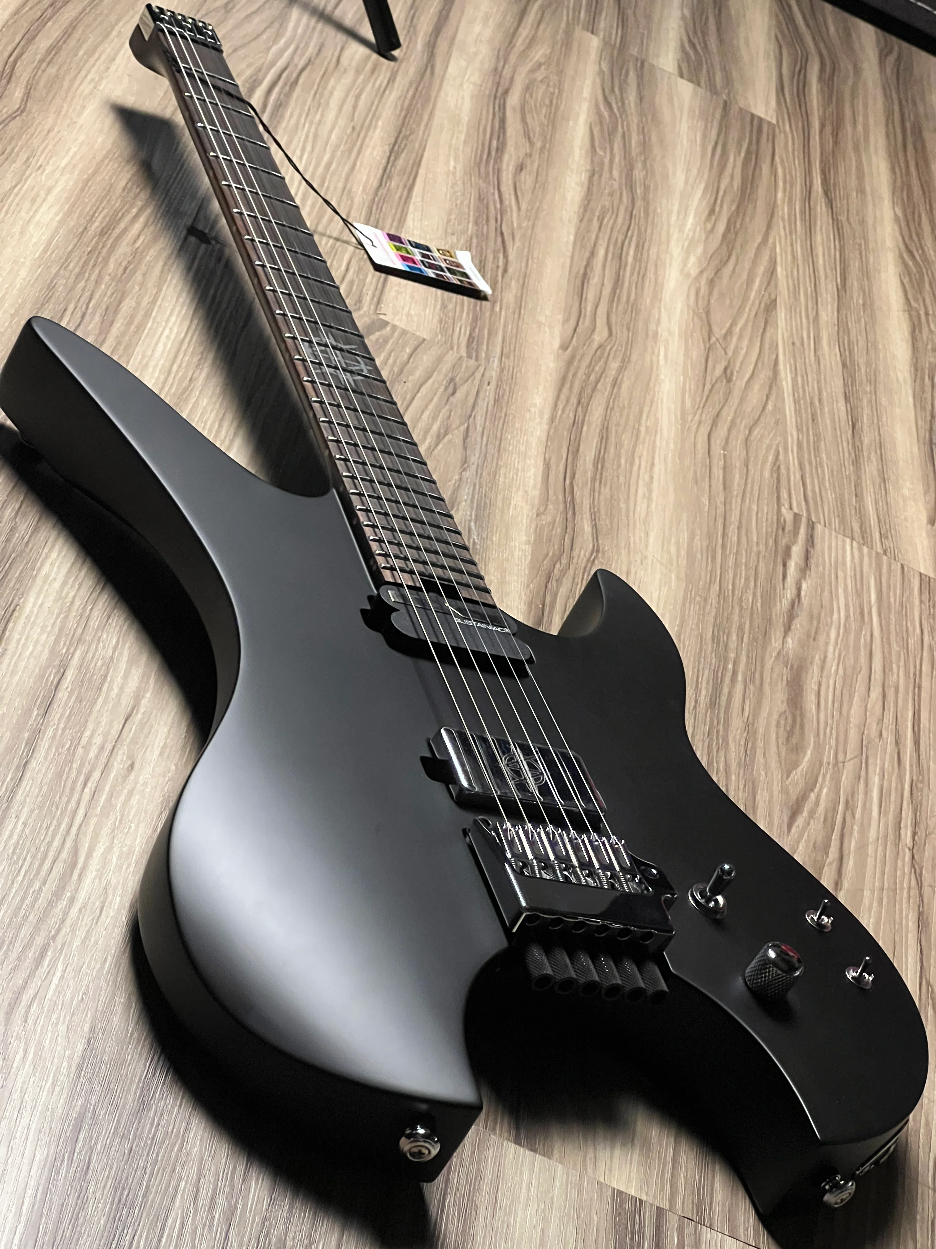 Schecter Synyster Gates Custom-6 TR-S Signature Headless in Black