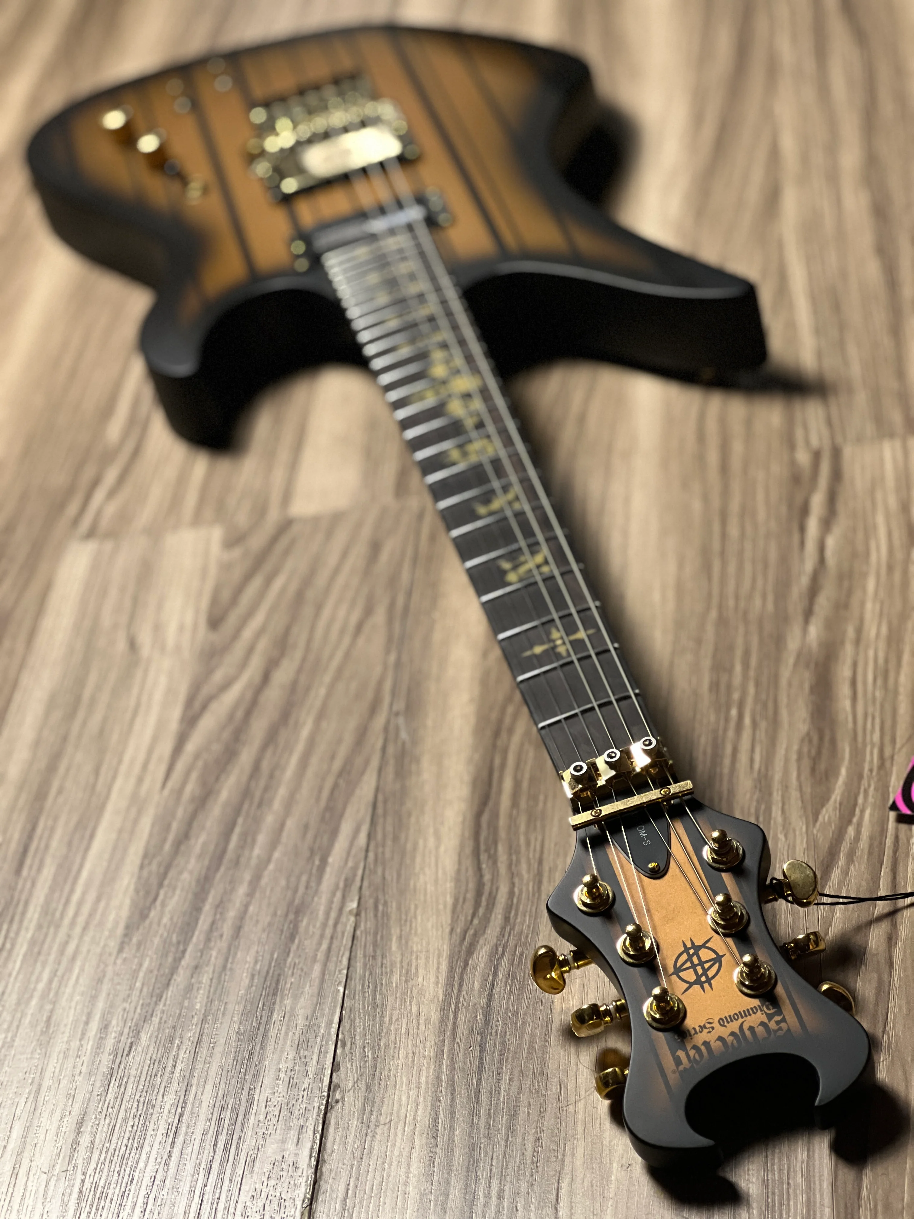 Schecter Synyster Gates Custom S in Satin Gold Burst with Sustainiac (B STOCK) - Image 7