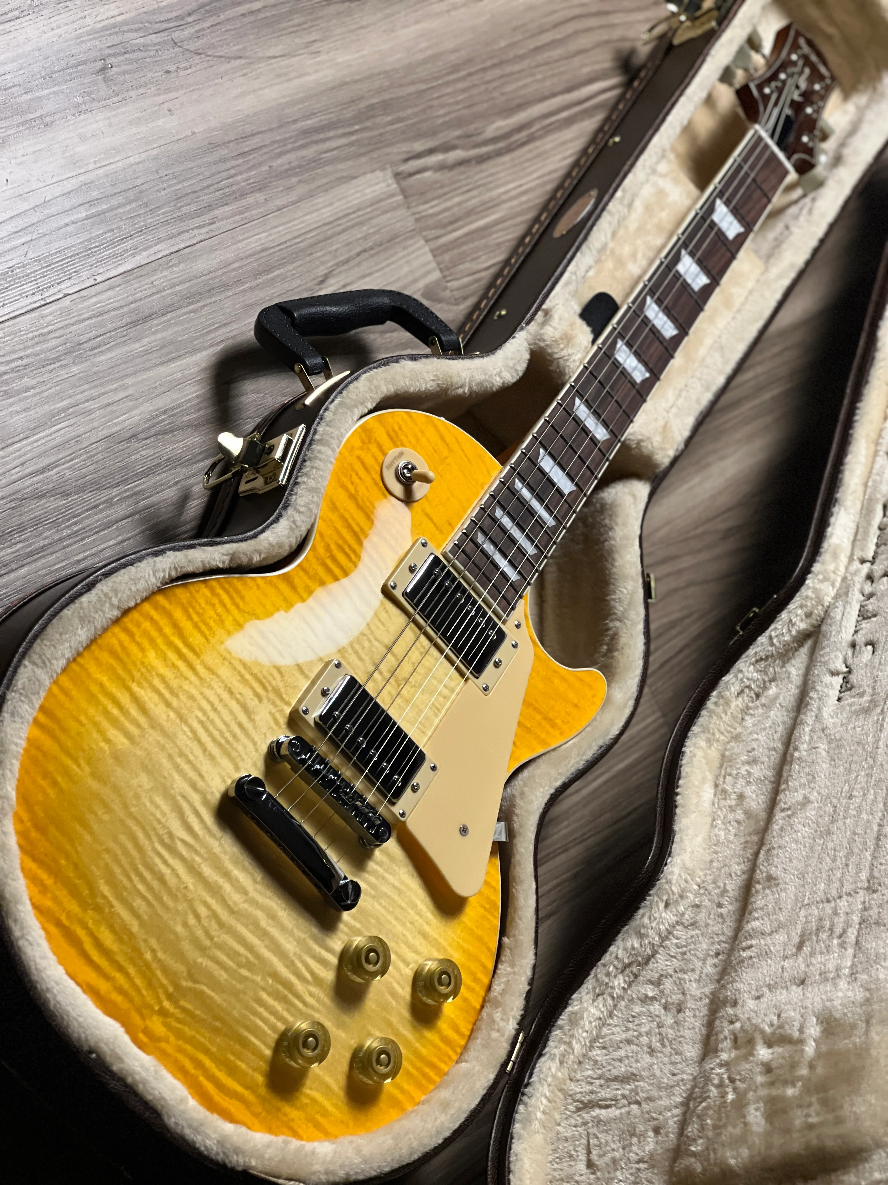 SQOE SELP900 in Lemon Burst with Hardshell Case - Image 2
