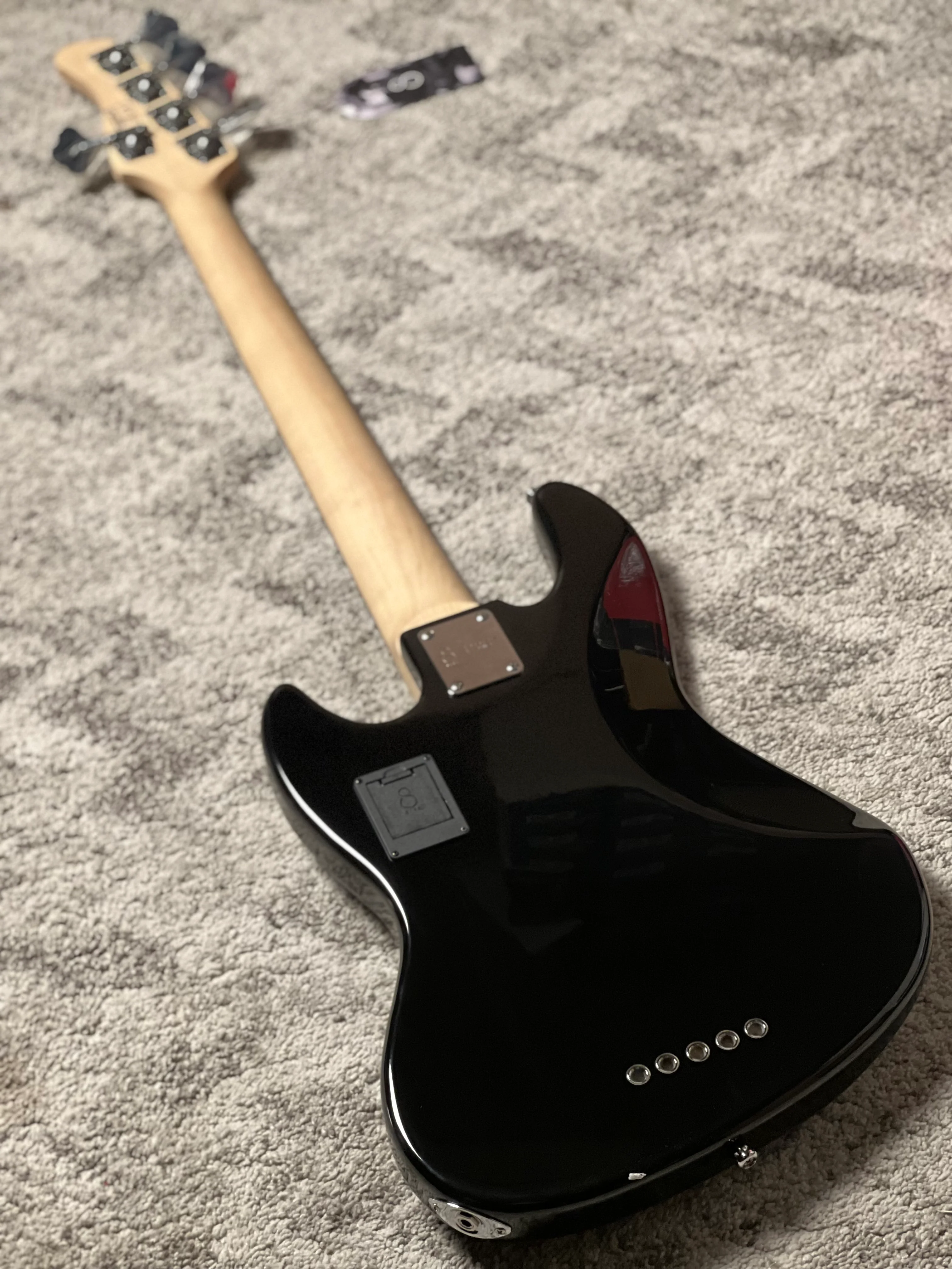 Sire Marcus Miller Bass V3-5 String 2nd Generation in Black - Image 4