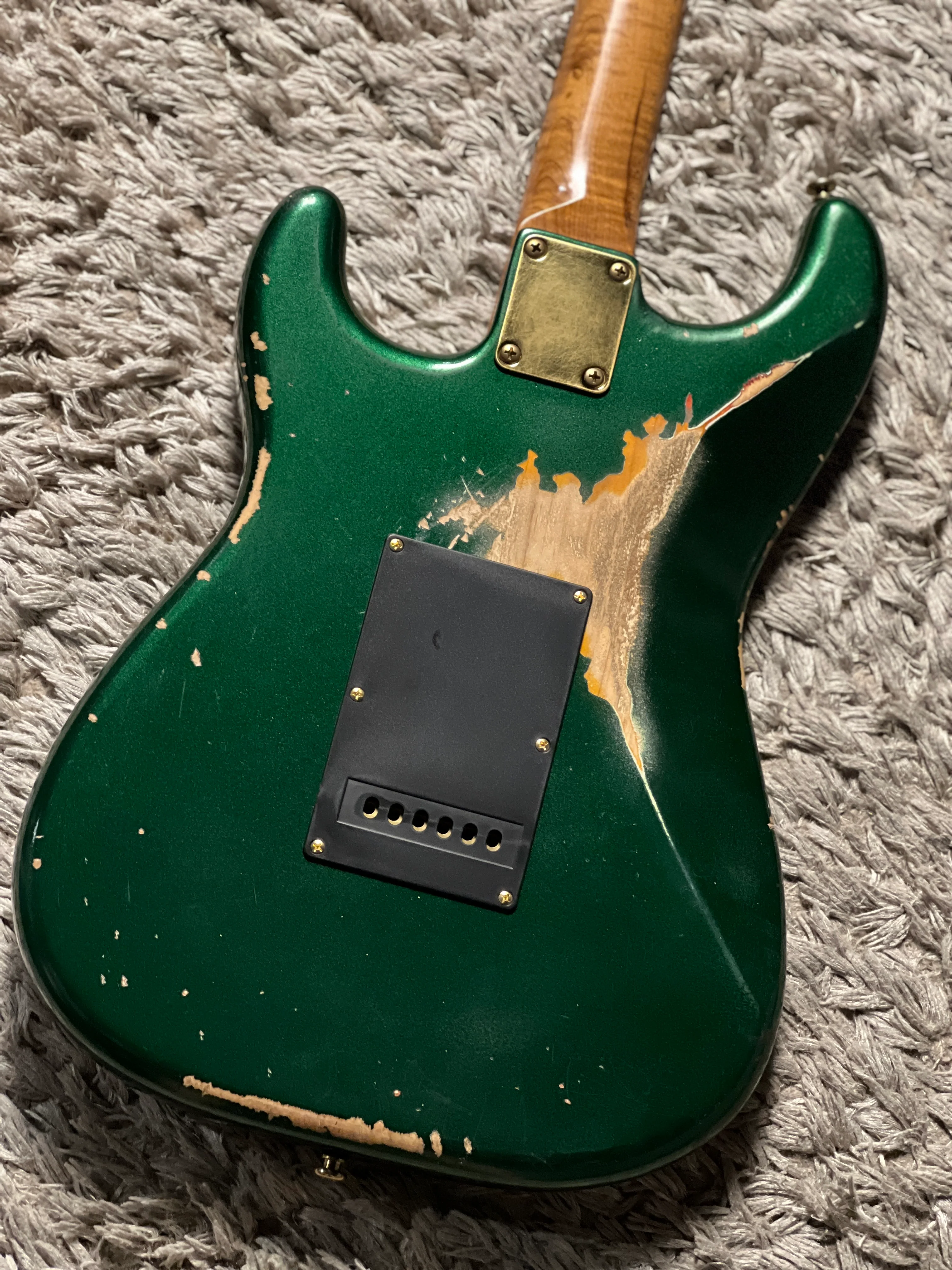 SLX Hawk Antique in Sherwood Green Metallic Over Sunburst with Gold Hardware Nitrocellulose Lacquer - Image 7