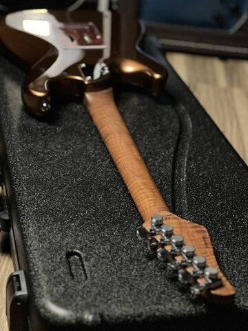 SLX Hawk Classic 22 HSS in Copper Gold with Rosewood FB - Image 6