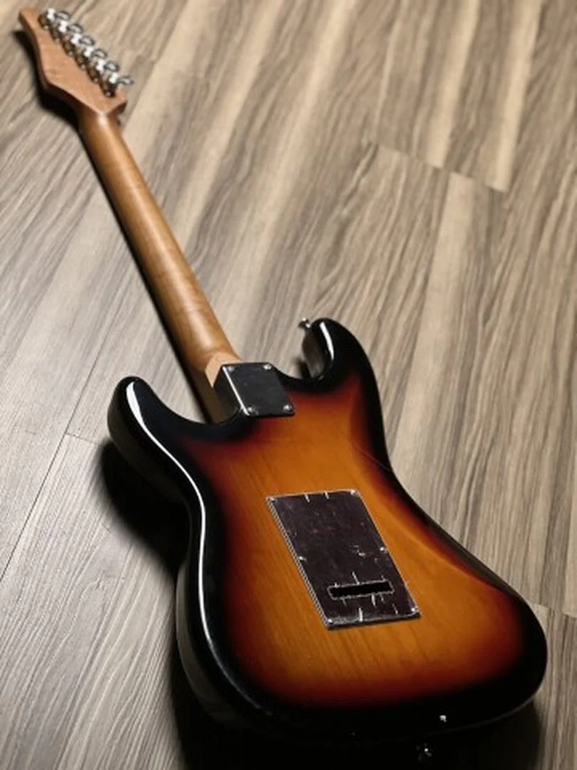 SLX Hawk Classic Lite 22 HSS in 3-Tone Sunburst - Image 4