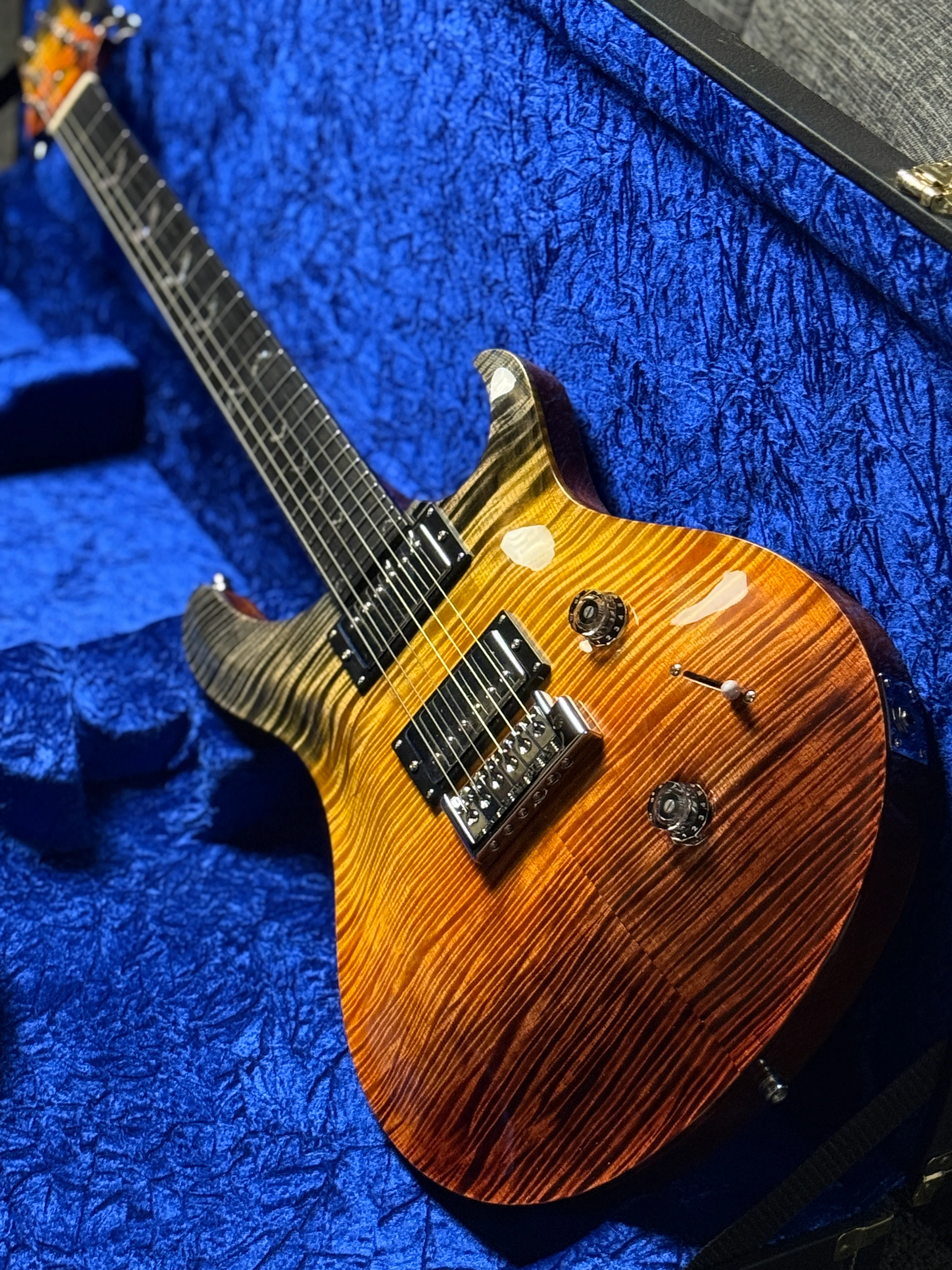 SLX Imperial 24 HH with 5A Solid Flame Top and Back in Galaxy Fade - Image 15