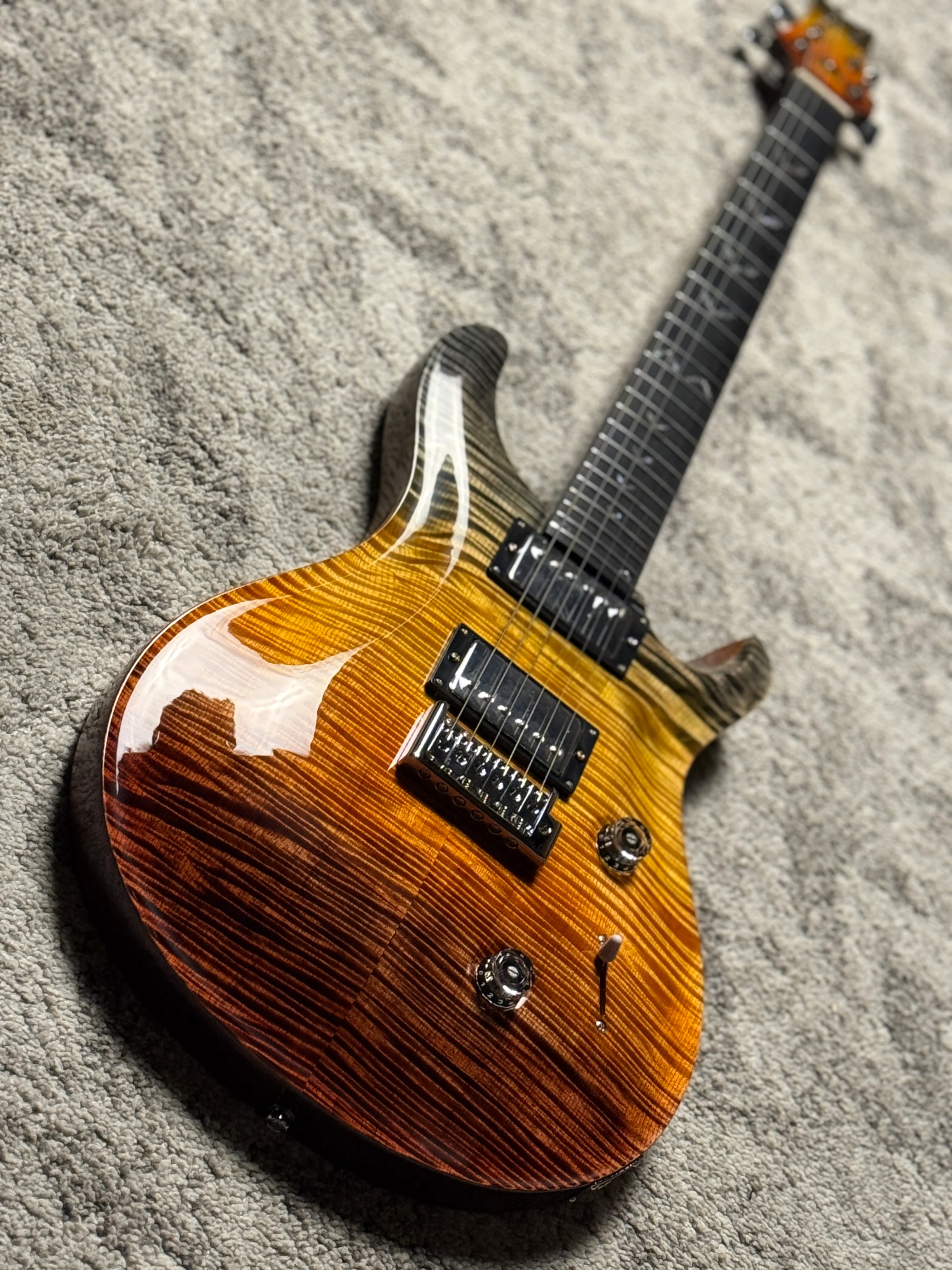 SLX Imperial 24 HH with 5A Solid Flame Top and Back in Galaxy Fade - Image 3