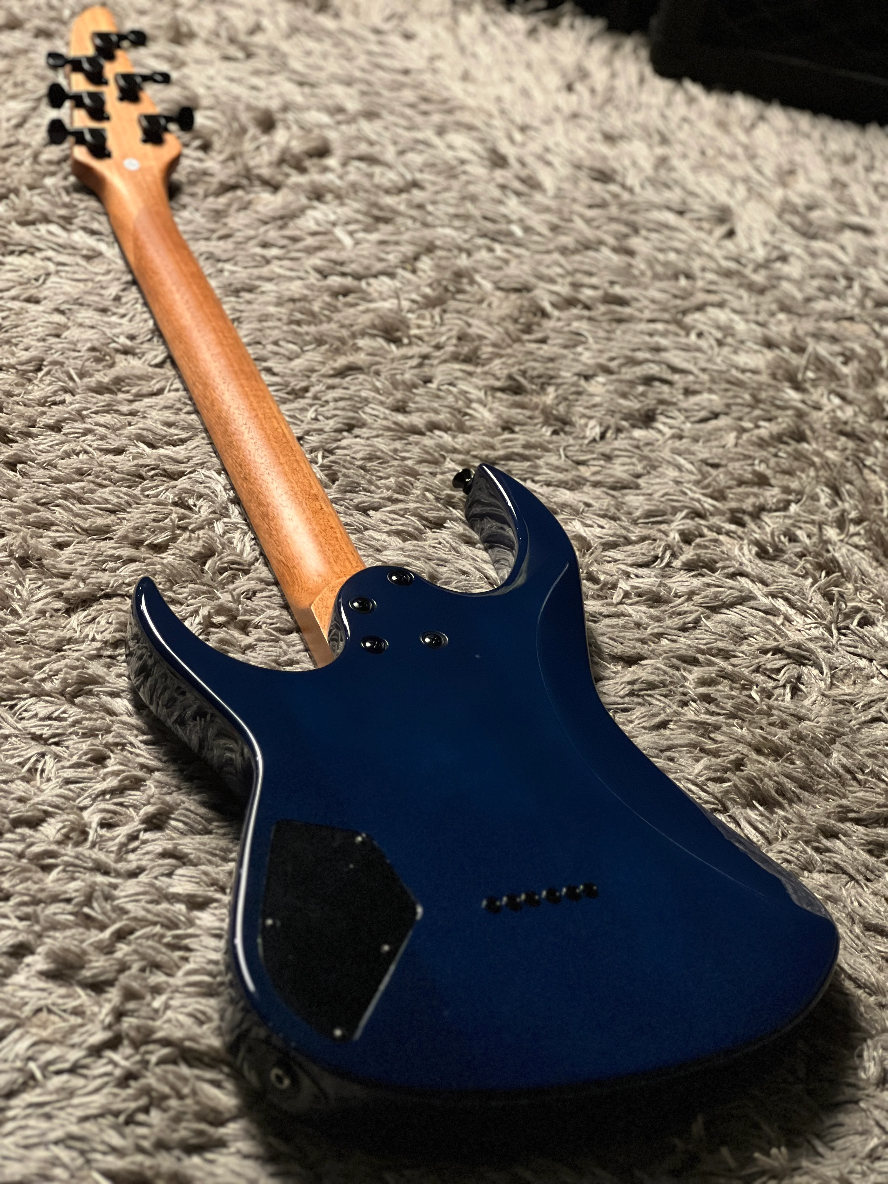 SLX Magna Gladius 24 HH in Sapphire Blue Burst - Image 5