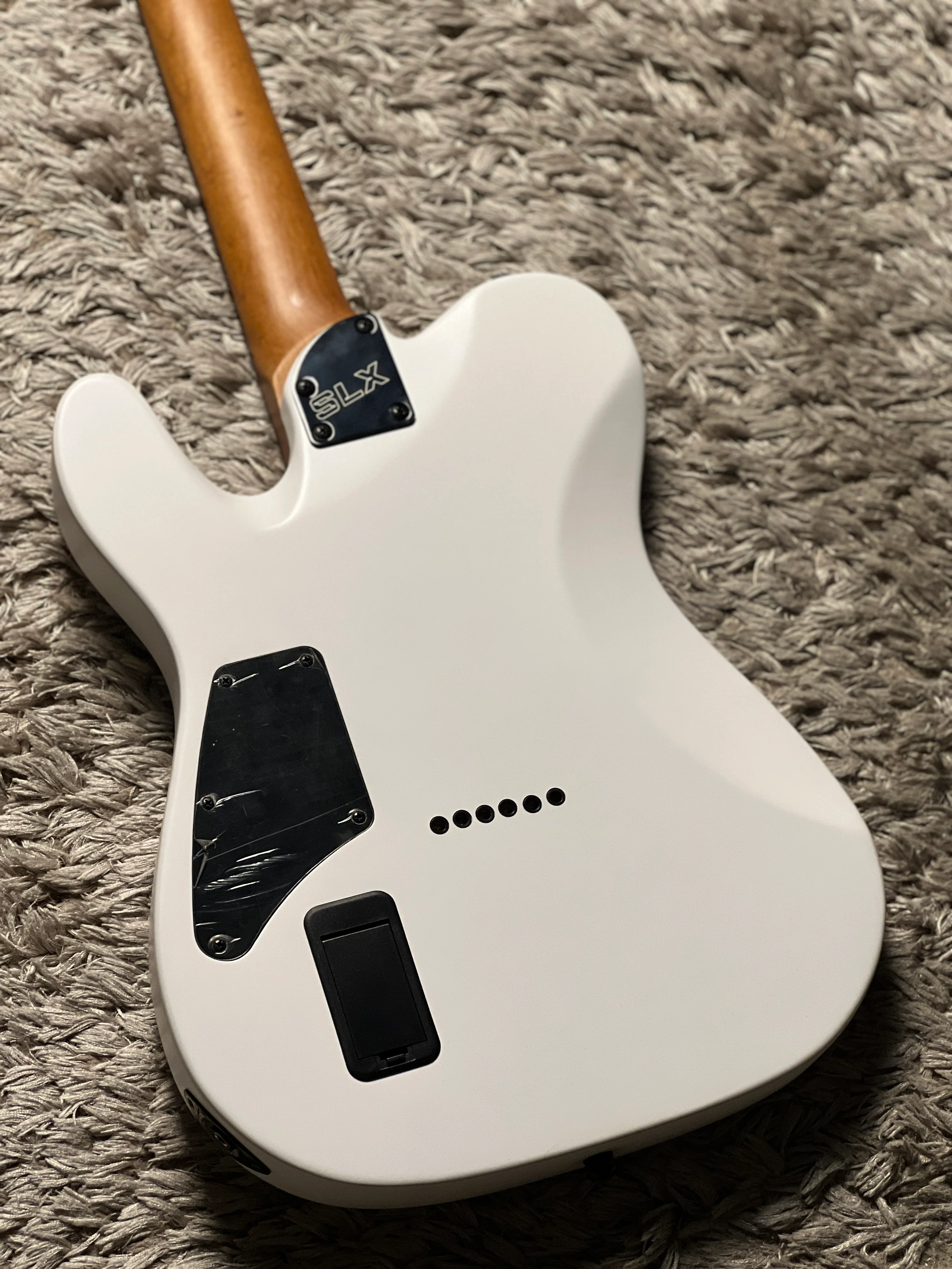 SLX Raven Modern 24 HH Active in Satin White with Rosewood FB - Image 6