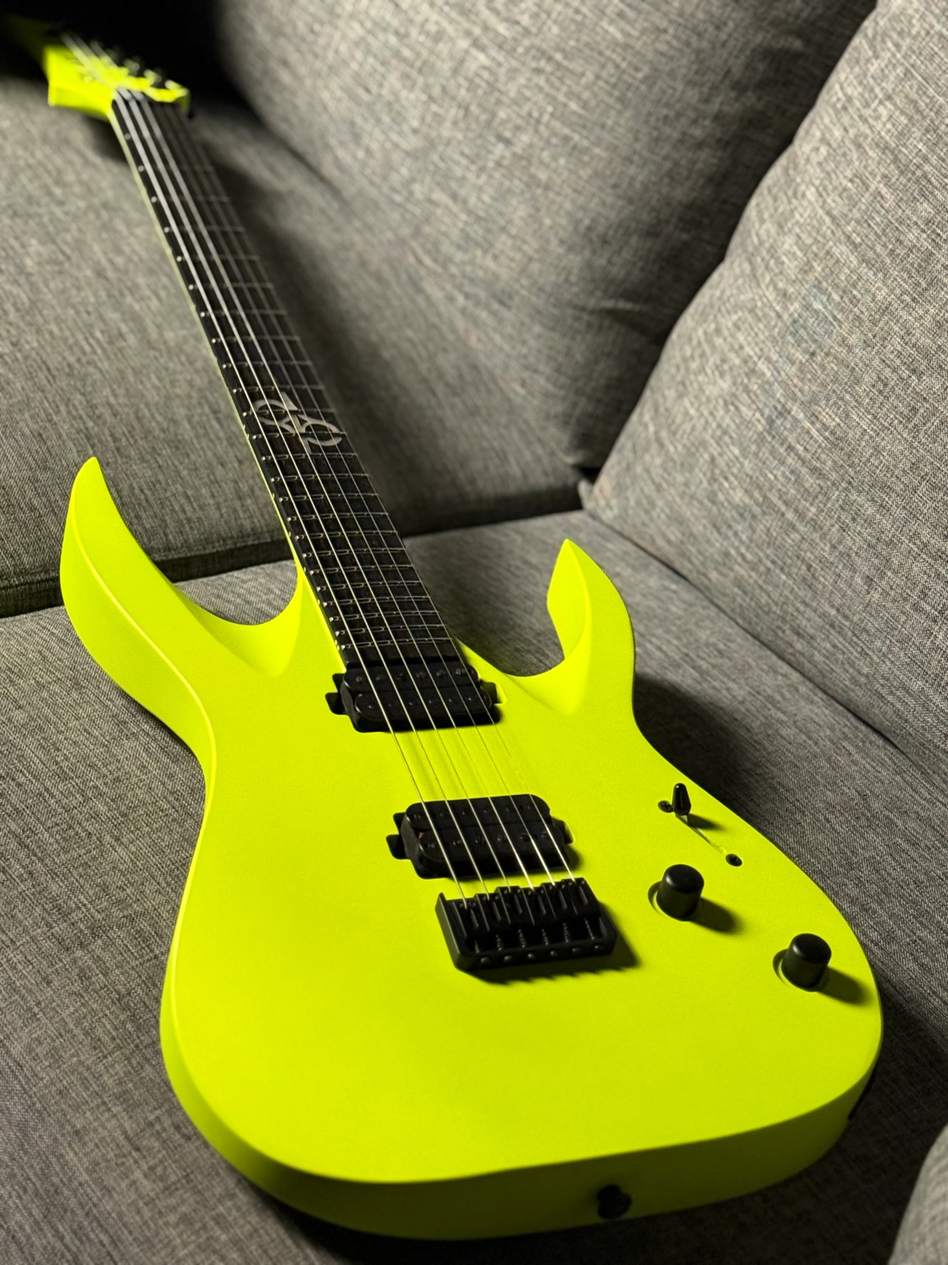 Solar A2.6 in Lemon Neon Matte IW21110510