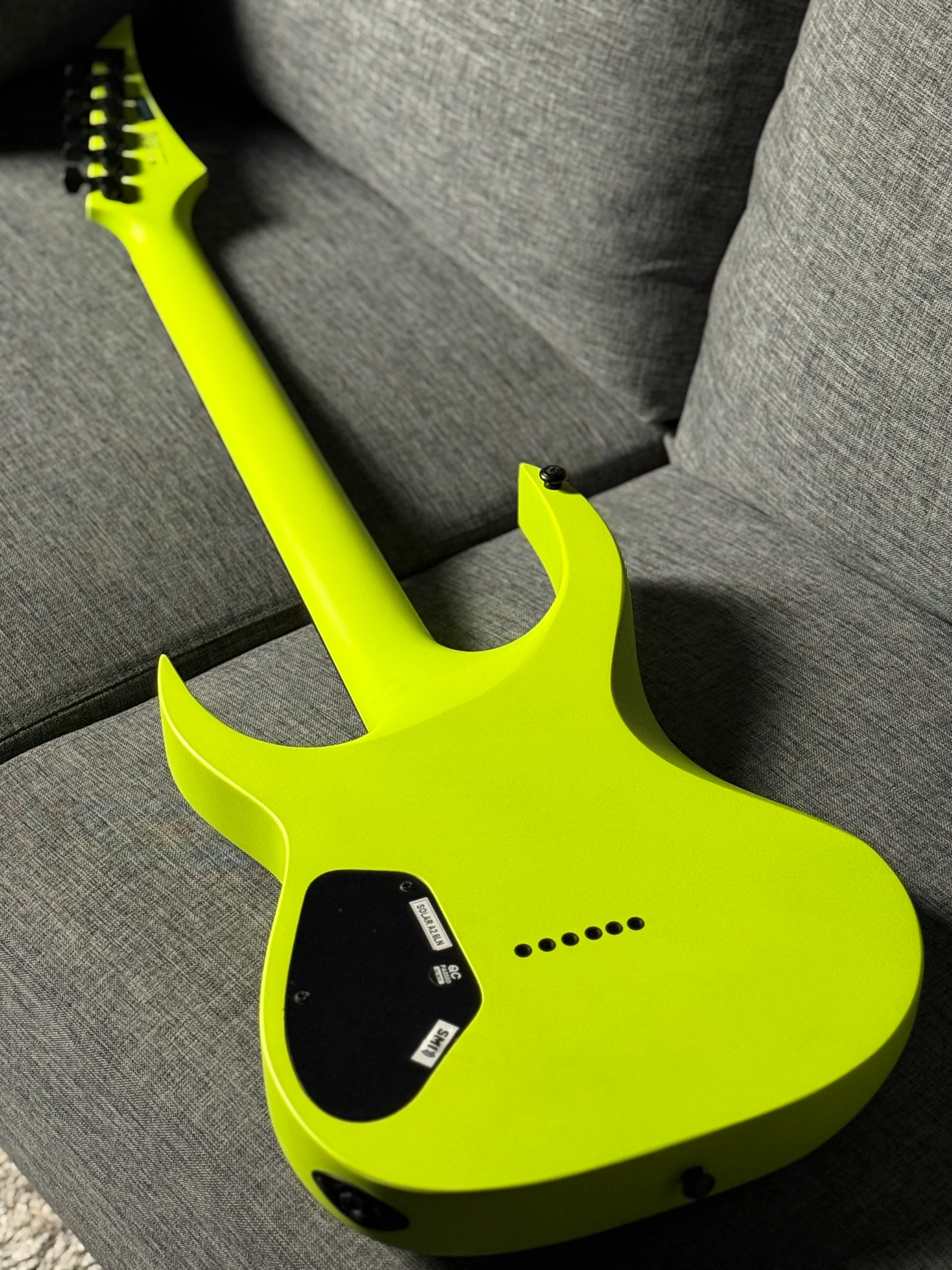 Solar A2.6 in Lemon Neon Matte IW21110510 - Image 3