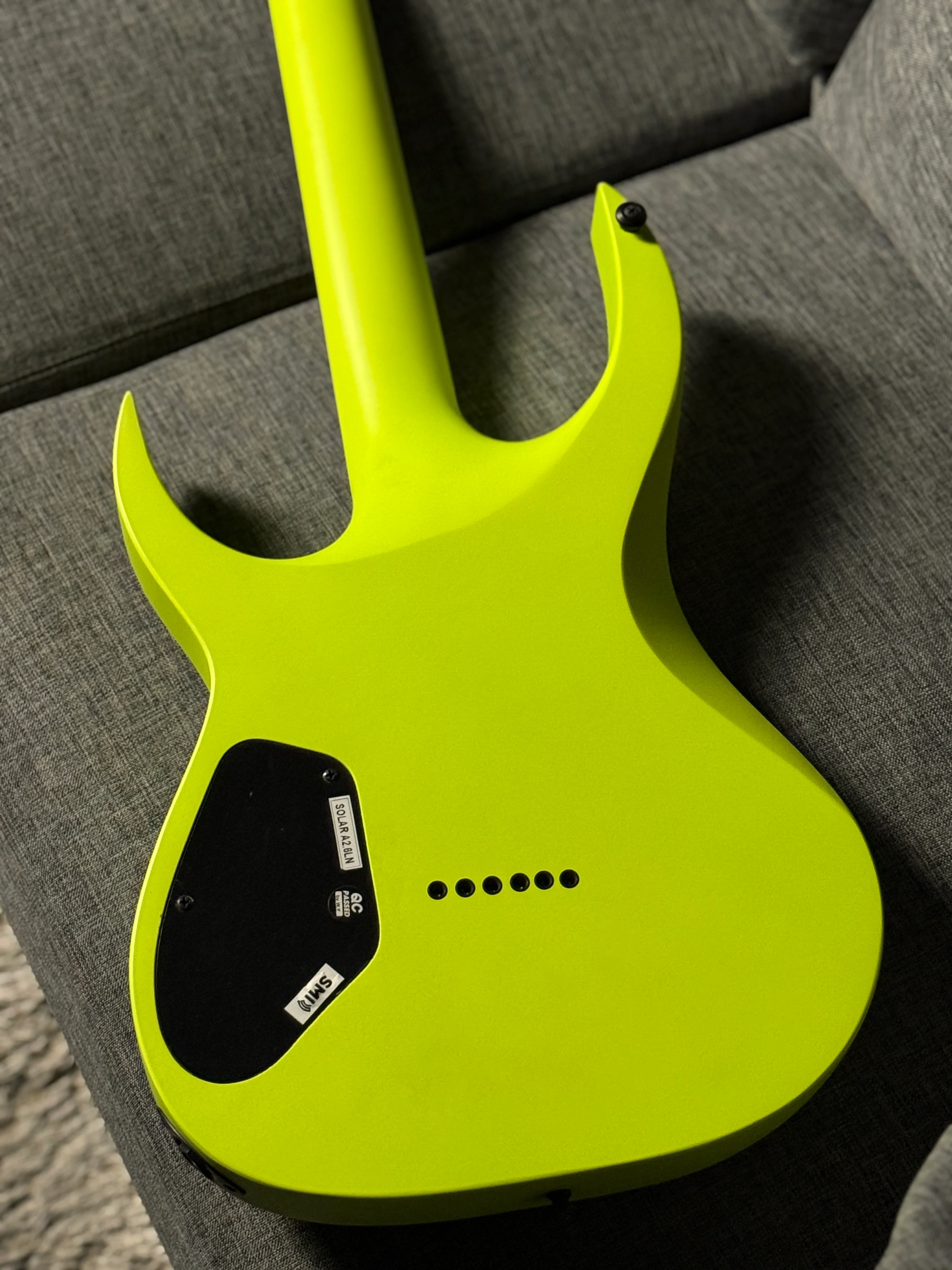 Solar A2.6 in Lemon Neon Matte IW21110510 - Image 4