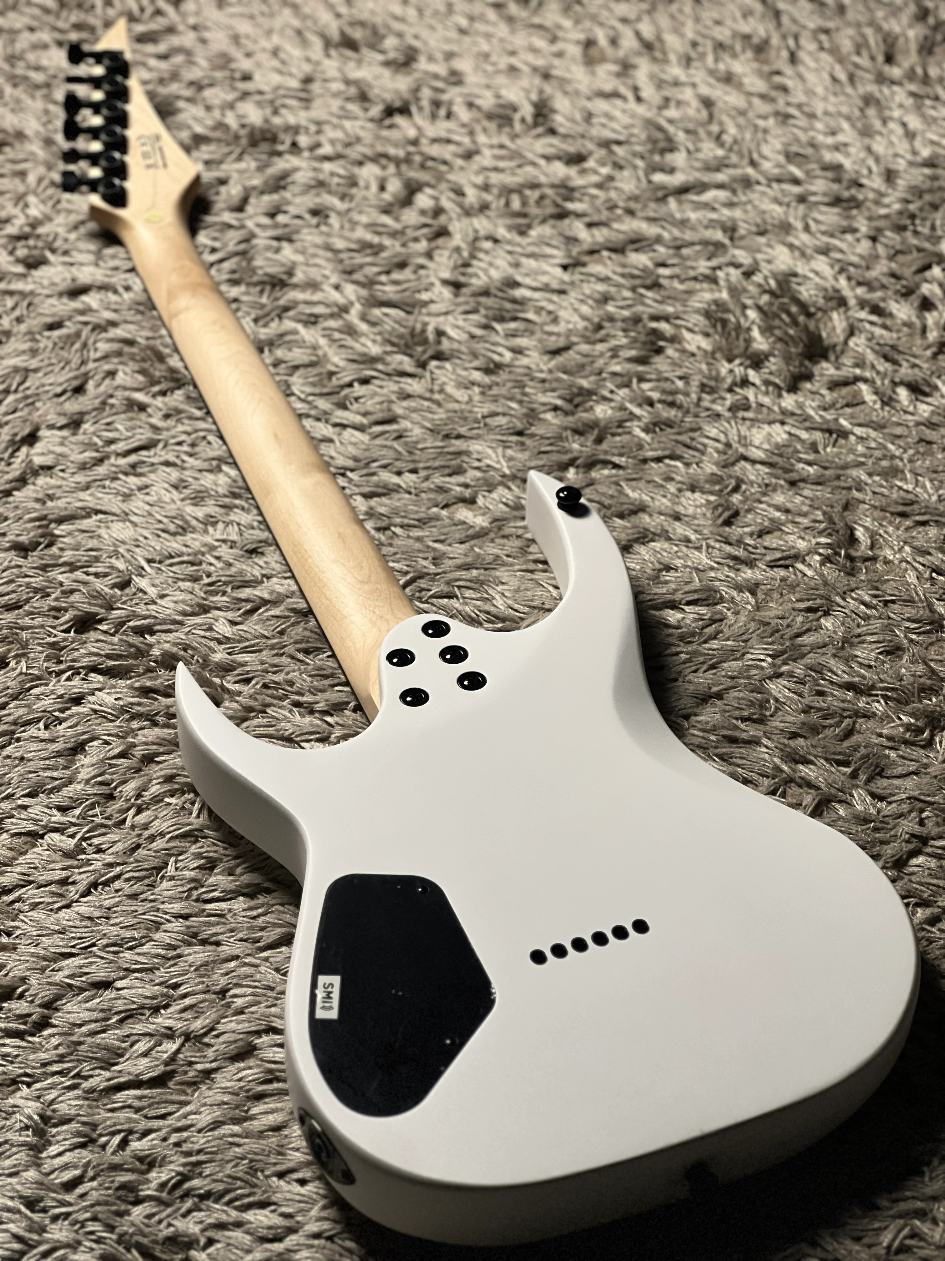 Solar AB4.6W-E in White Matte - Image 5
