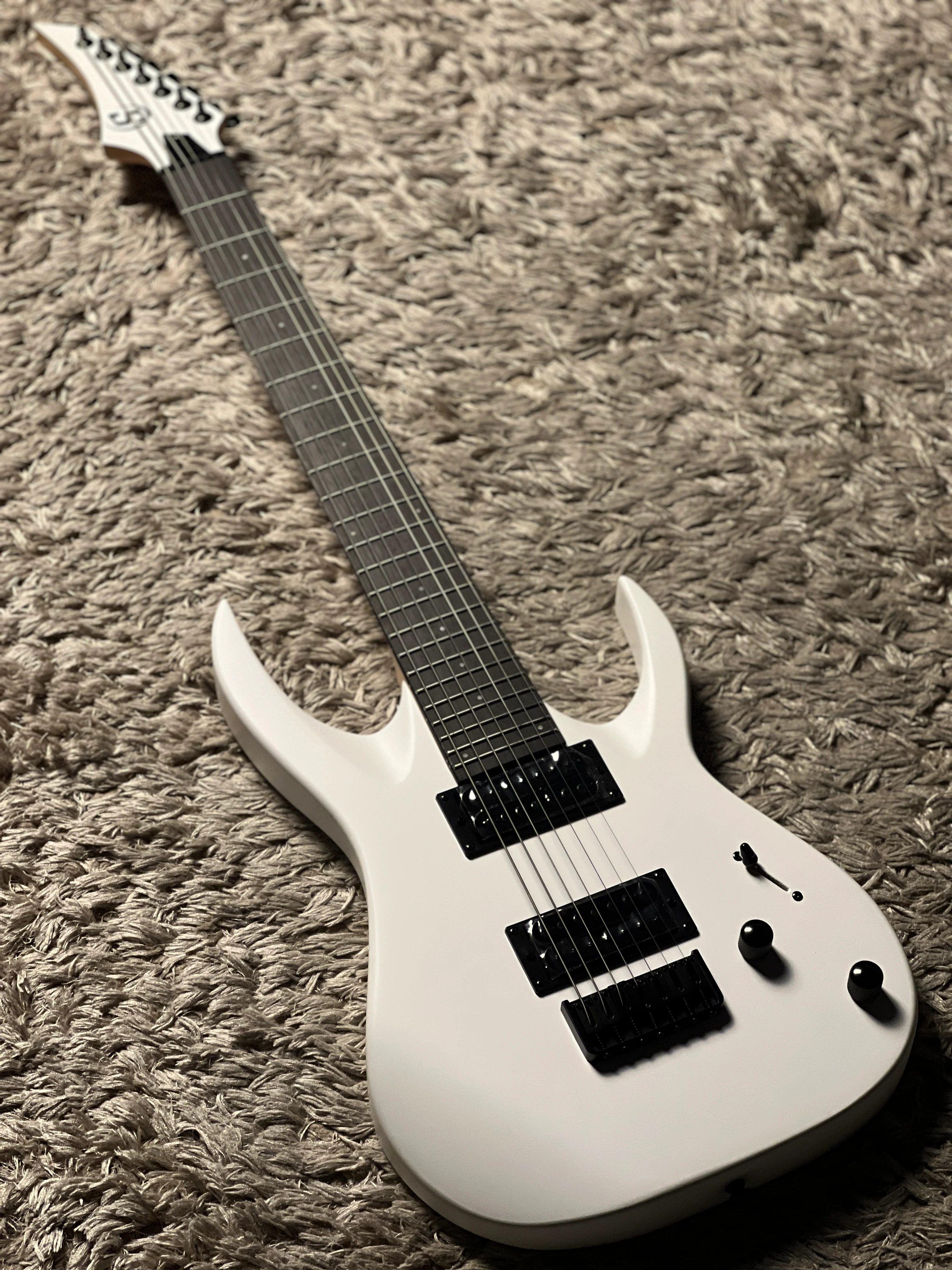 Solar AB4.7W-E 7-String in Matte White - Image 2
