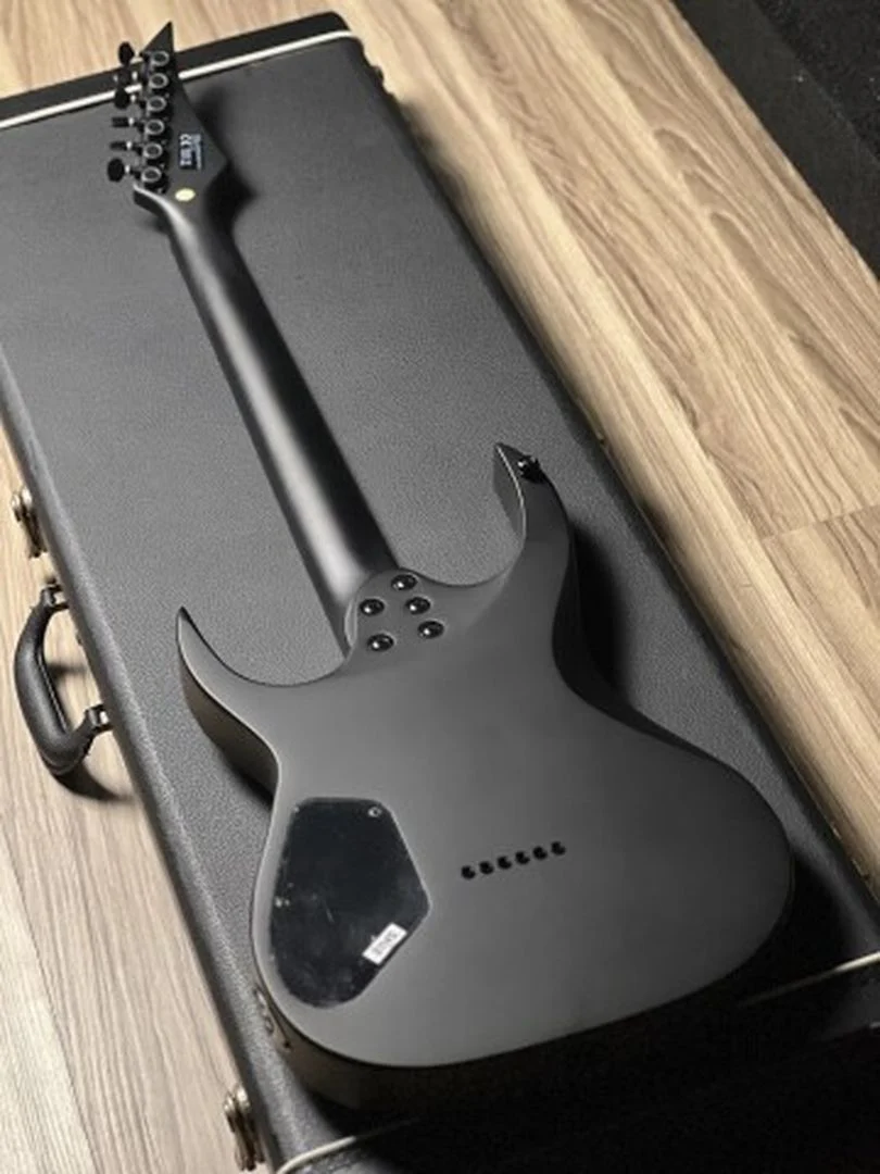 Solar AB4.6C-E in Carbon Black - Image 4