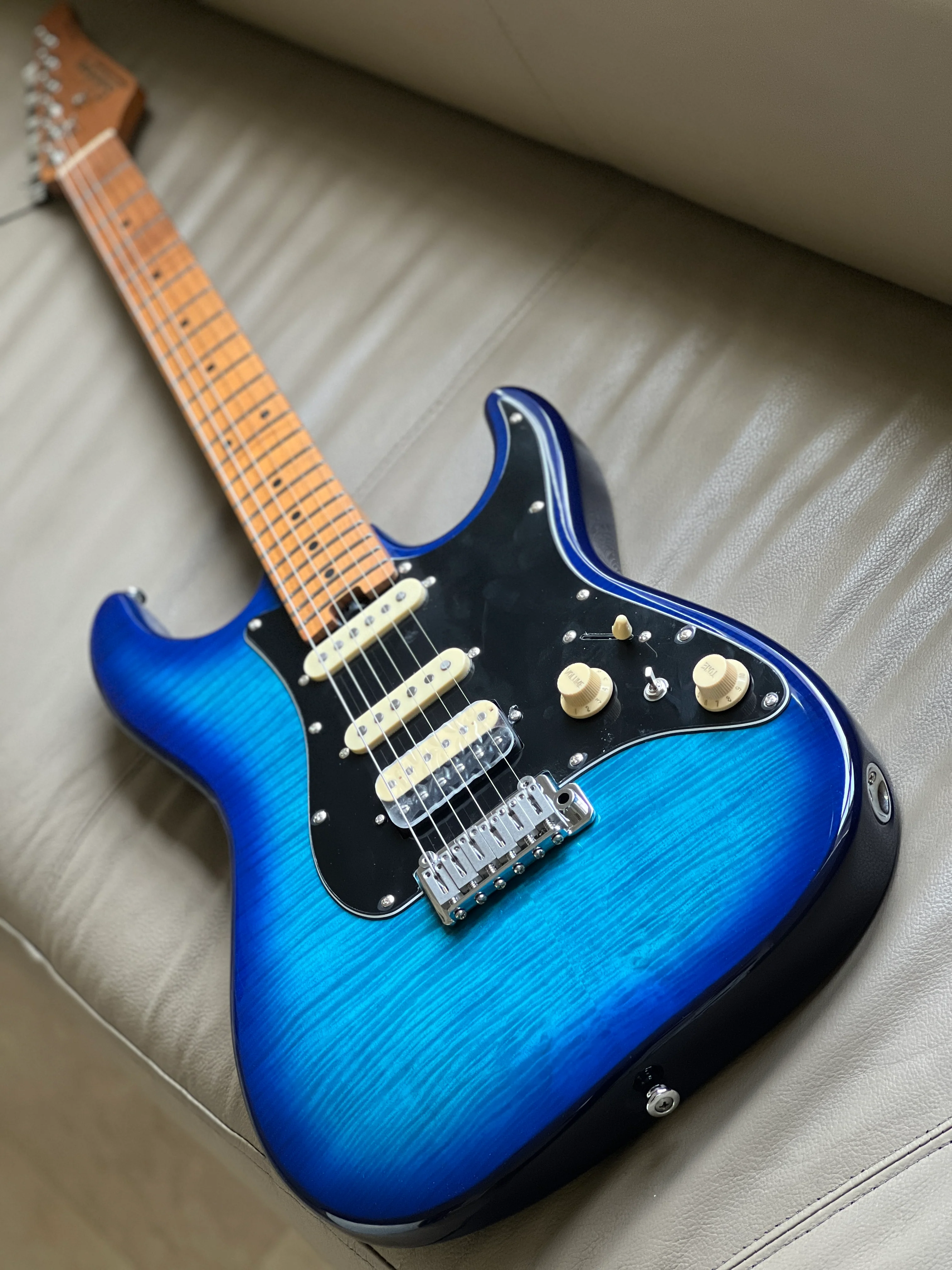 Soloking MS-1 Classic MKII in Blue Burst with 5A Flame Top Nafiri Special Run - Image 3