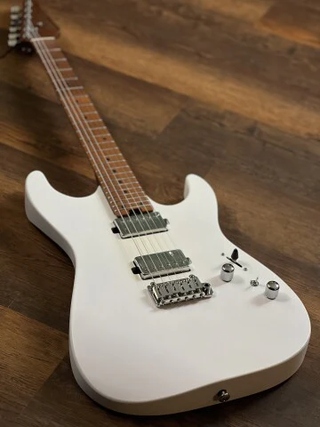 Soloking MS-1 Custom 24 HH Flat Top in Satin White Matte with Roasted Maple Neck - Image 3