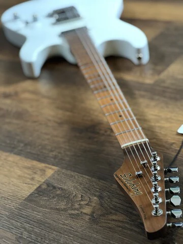 Soloking MS-1 Custom 24 HH Flat Top in Satin White Matte with Roasted Maple Neck - Image 6