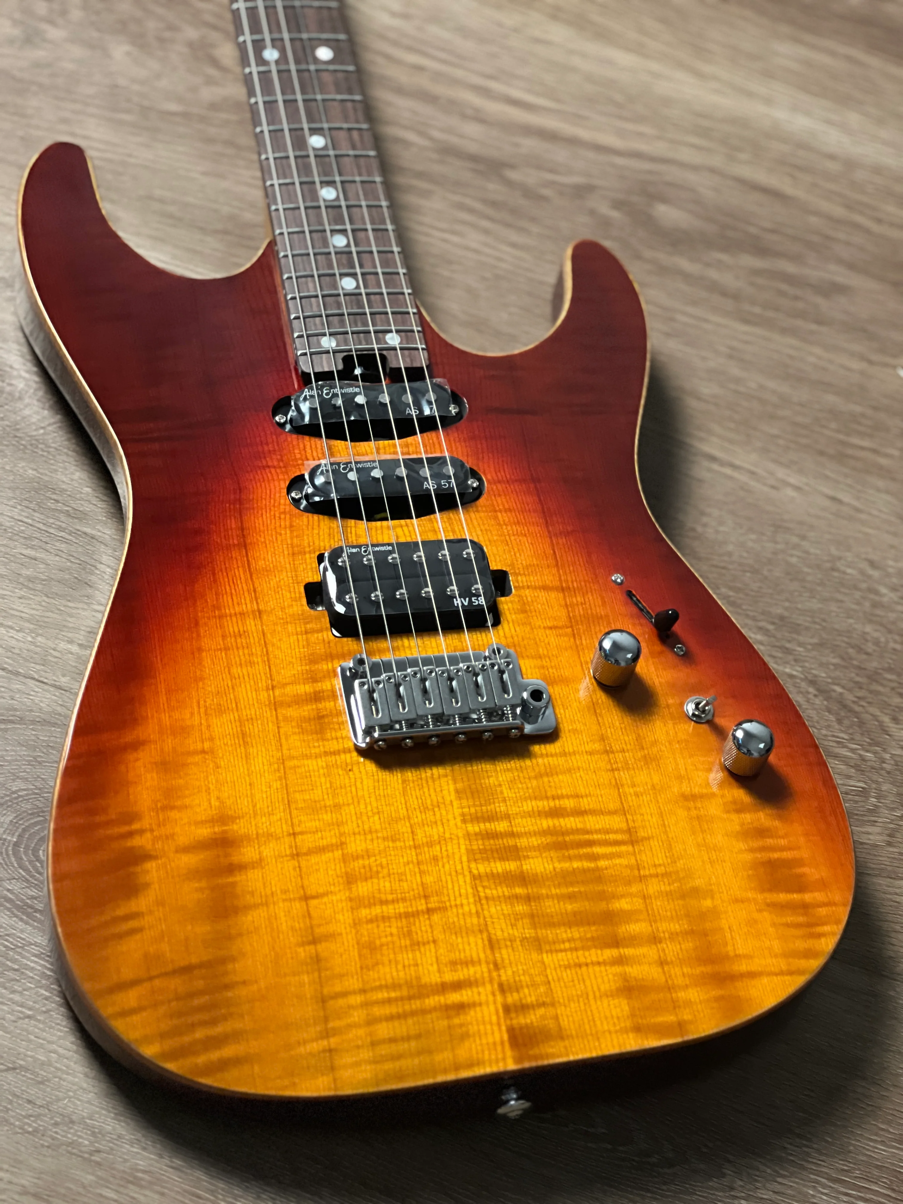 Soloking MS-1 Custom 24 HSS Flat Top in Fire Wakesurf with Rosewood FB JESCAR - Image 4