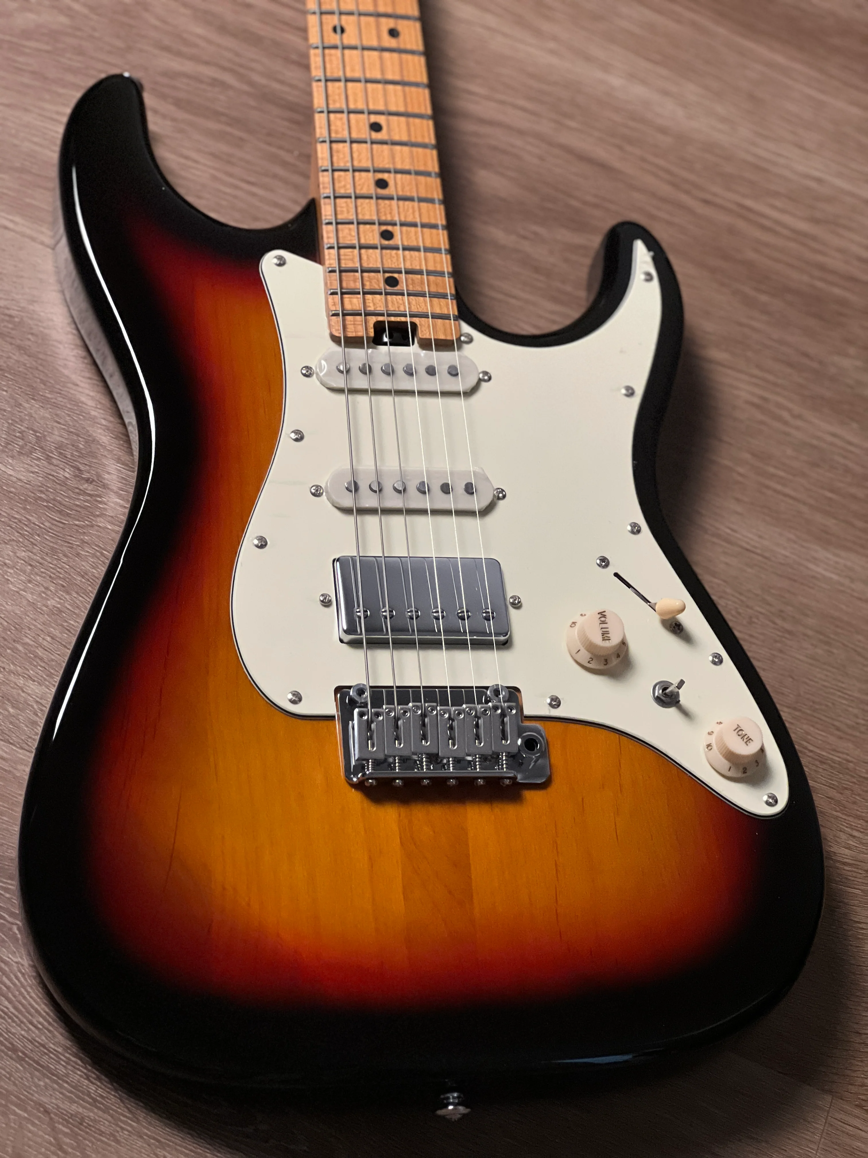 Soloking MS-11 Classic MKII with Roasted Maple FB in 3-Tone Sunburst - Image 4