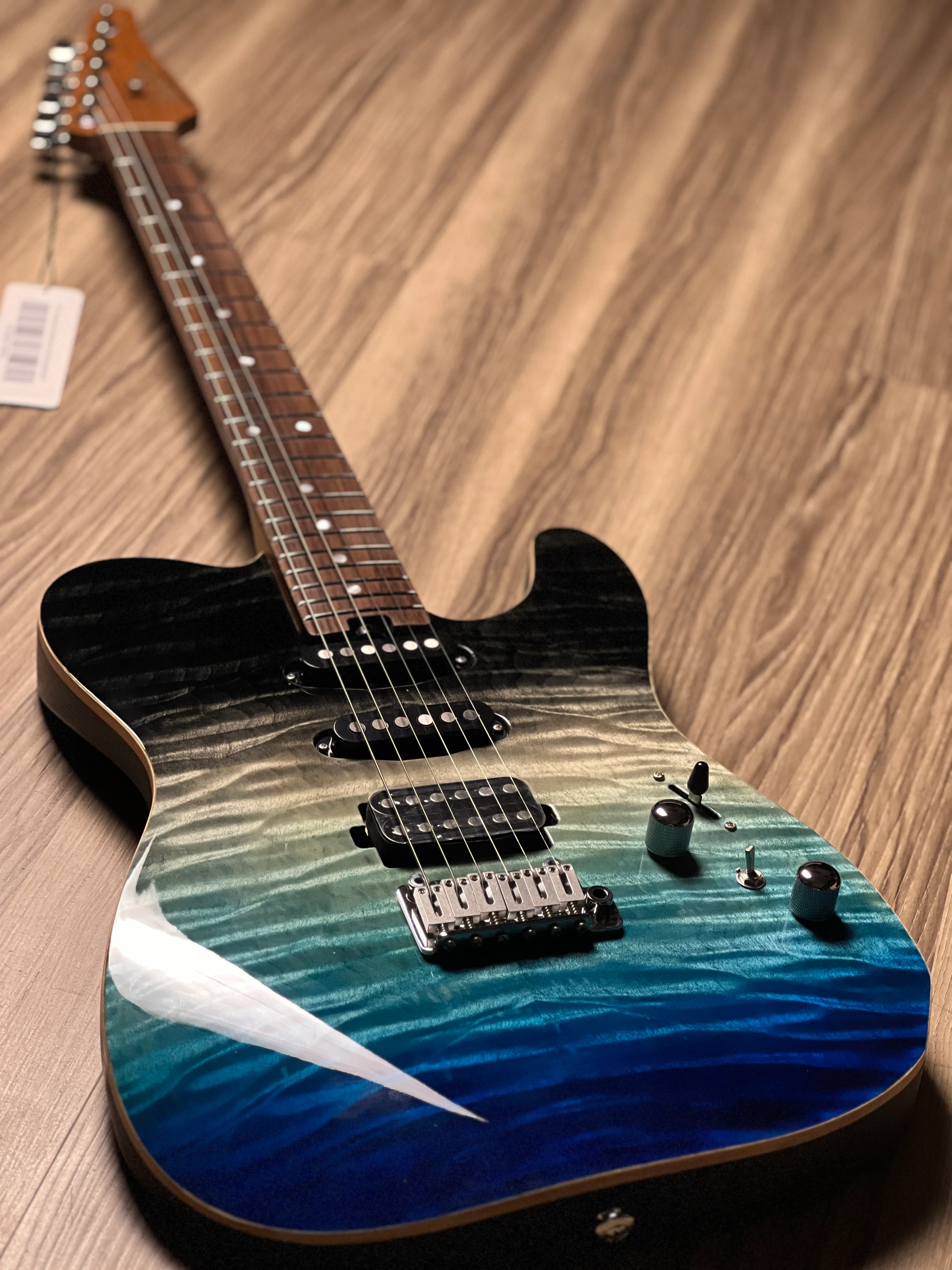 Soloking MT-1 Custom 22 HSS Quilt With Rosewood FB in Ocean Storm Double Wipeout JESCAR - Image 4