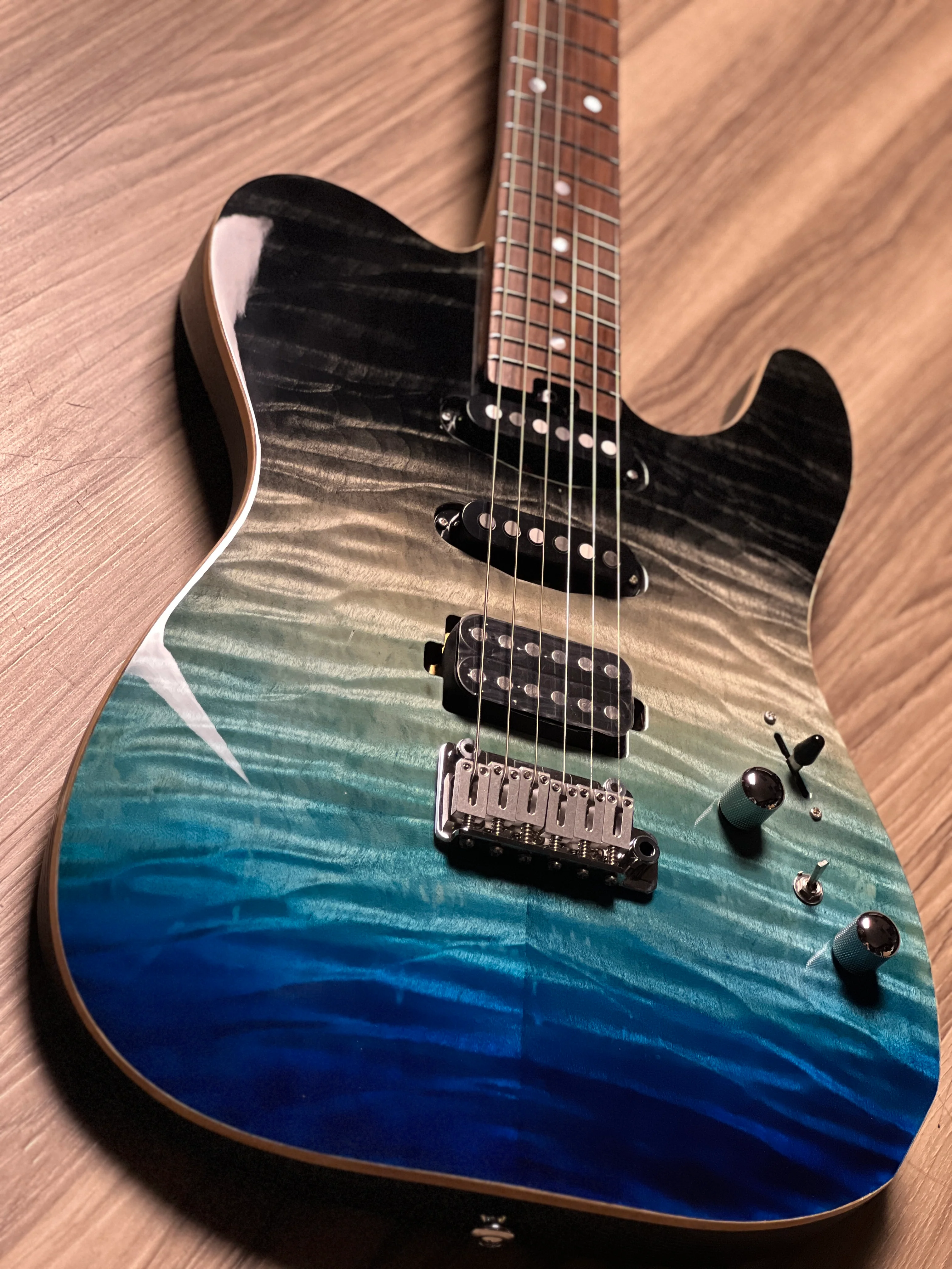 Soloking MT-1 Custom 22 HSS Quilt With Rosewood FB in Ocean Storm Double Wipeout JESCAR - Image 7