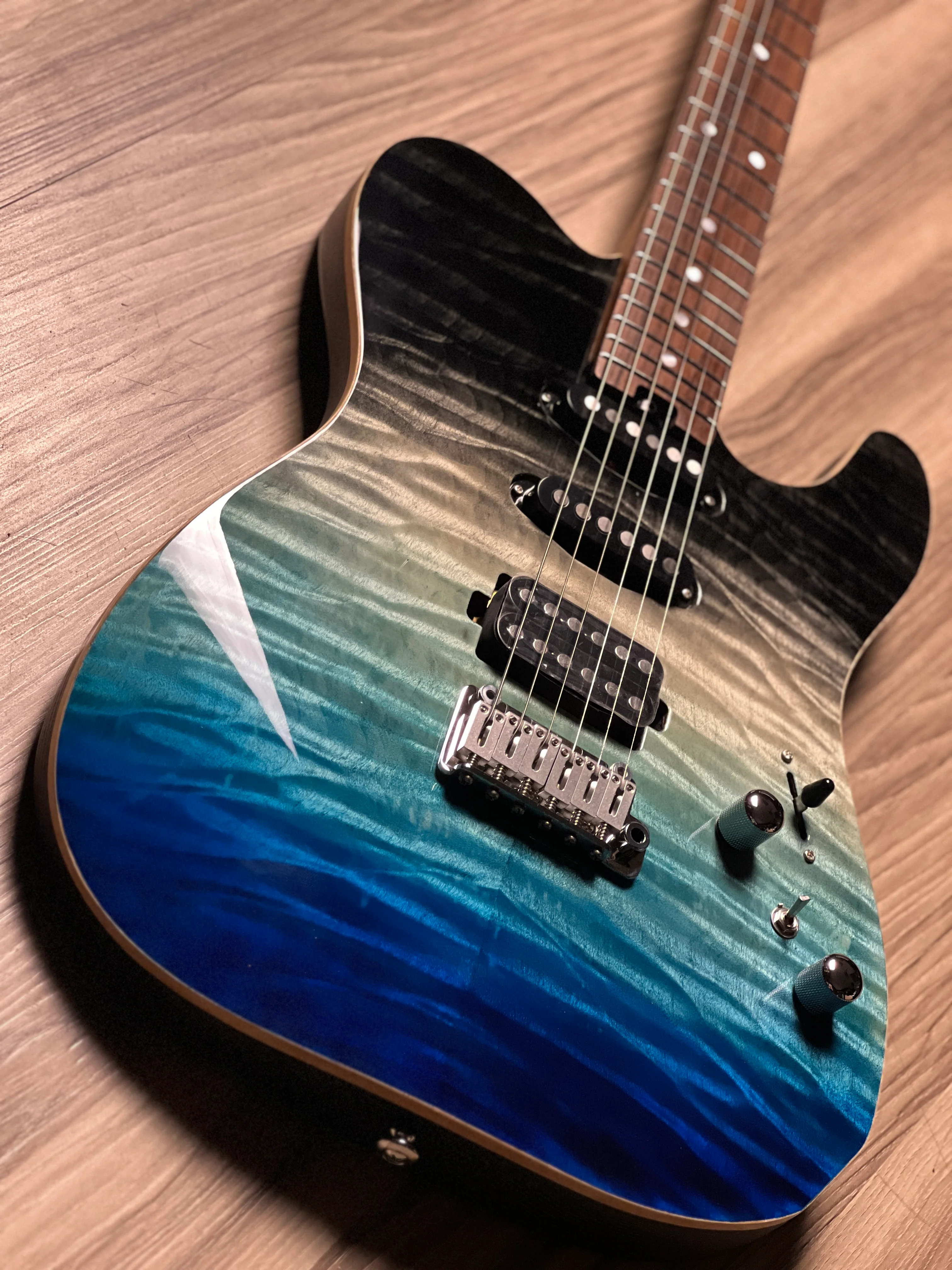 Soloking MT-1 Custom 22 HSS Quilt With Rosewood FB in Ocean Storm Double Wipeout JESCAR - Image 9