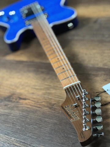 Soloking MT-1 Custom 24 Quilt in Seethru Blue with Roasted Maple Neck - Image 6