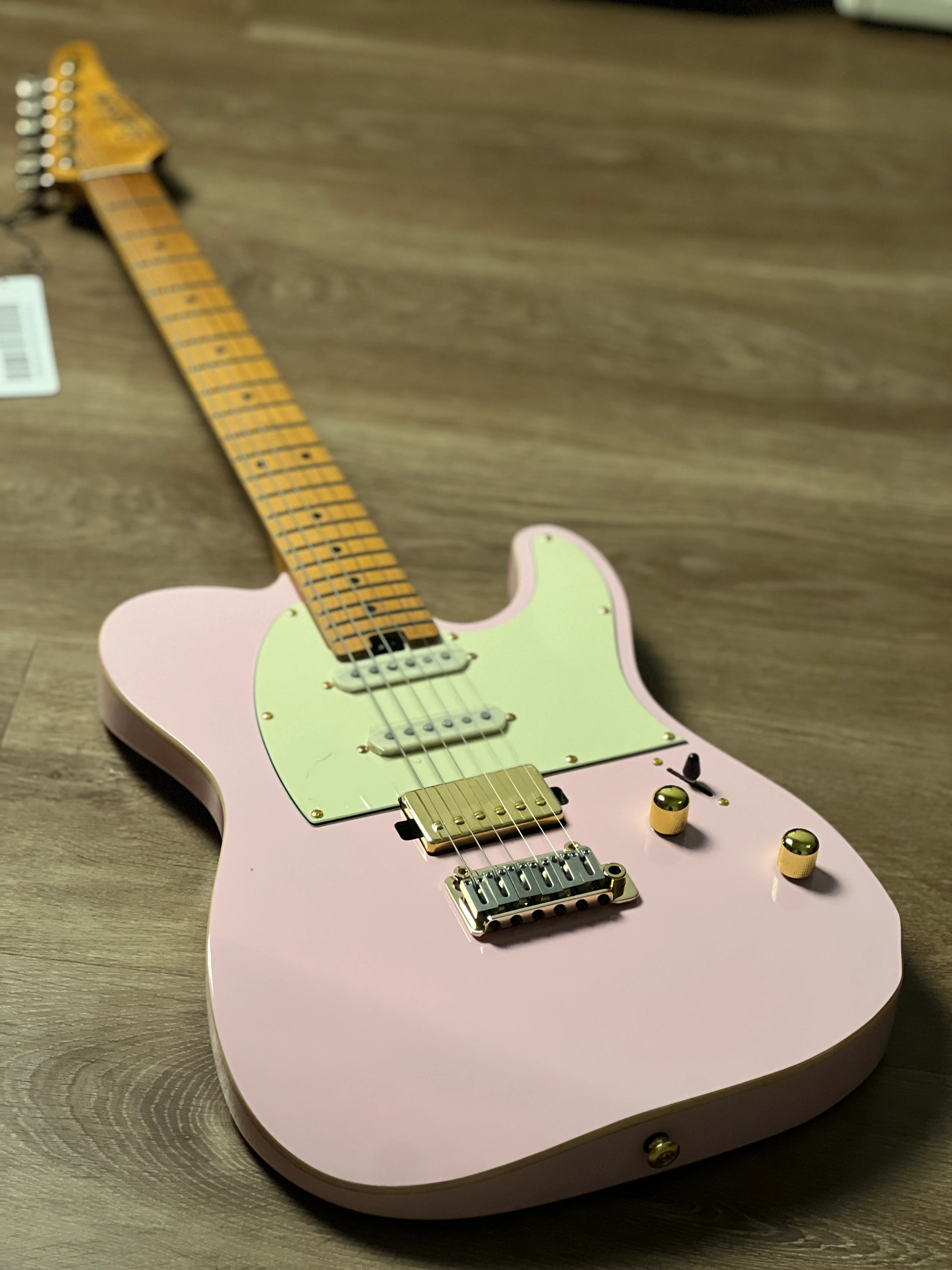 Soloking MT-1 Deluxe 22 HSS in Shell Pink with Gold Hardware Nafiri Special Run JESCAR