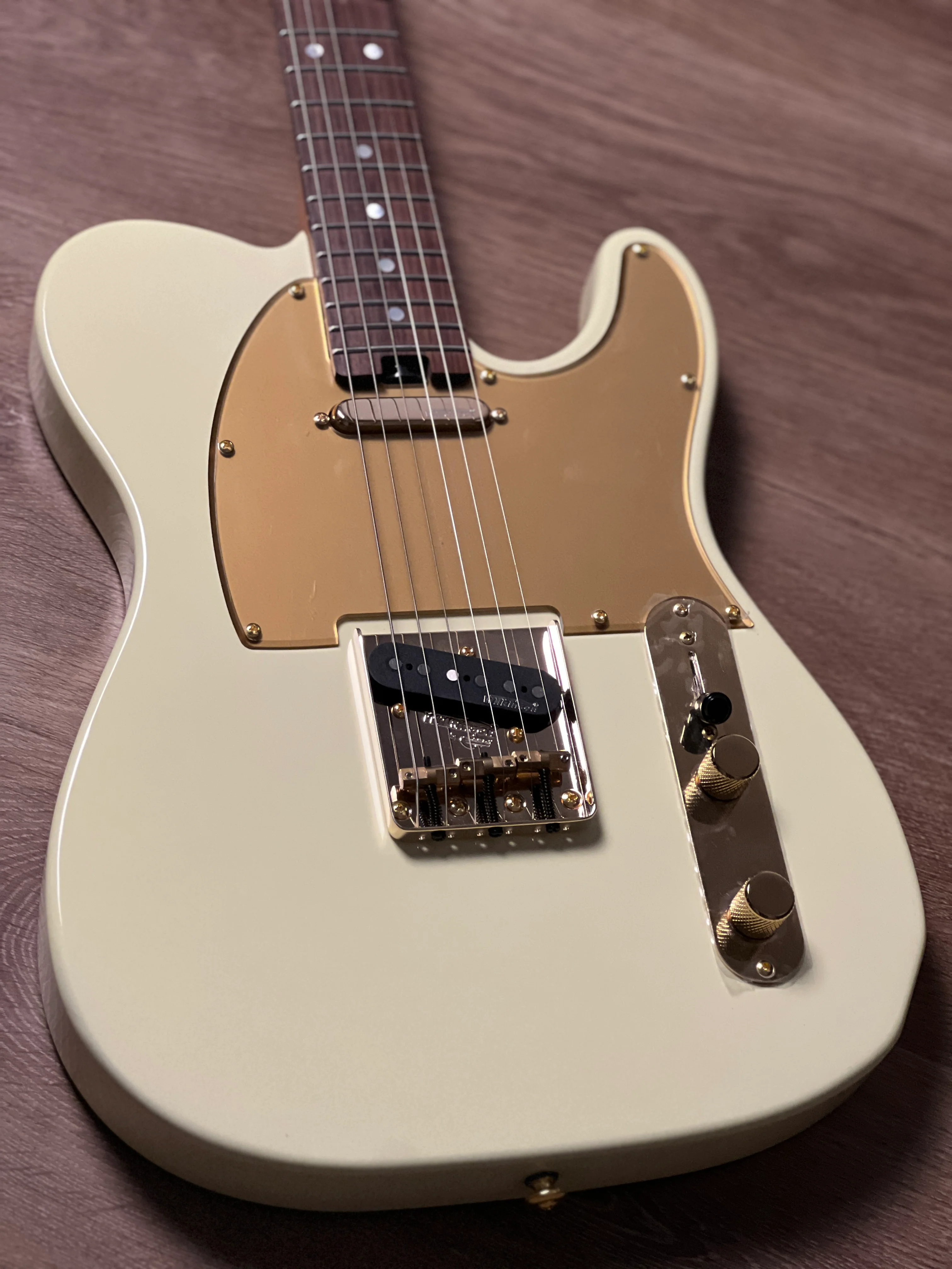 Soloking MT-1G Elite in Vintage White with Gold Hardware and Rosewood FB - Image 4