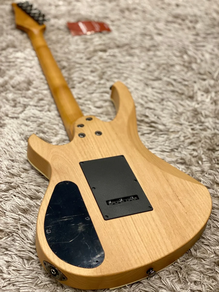 Soloking S506-FM in Honeyburst - Image 3