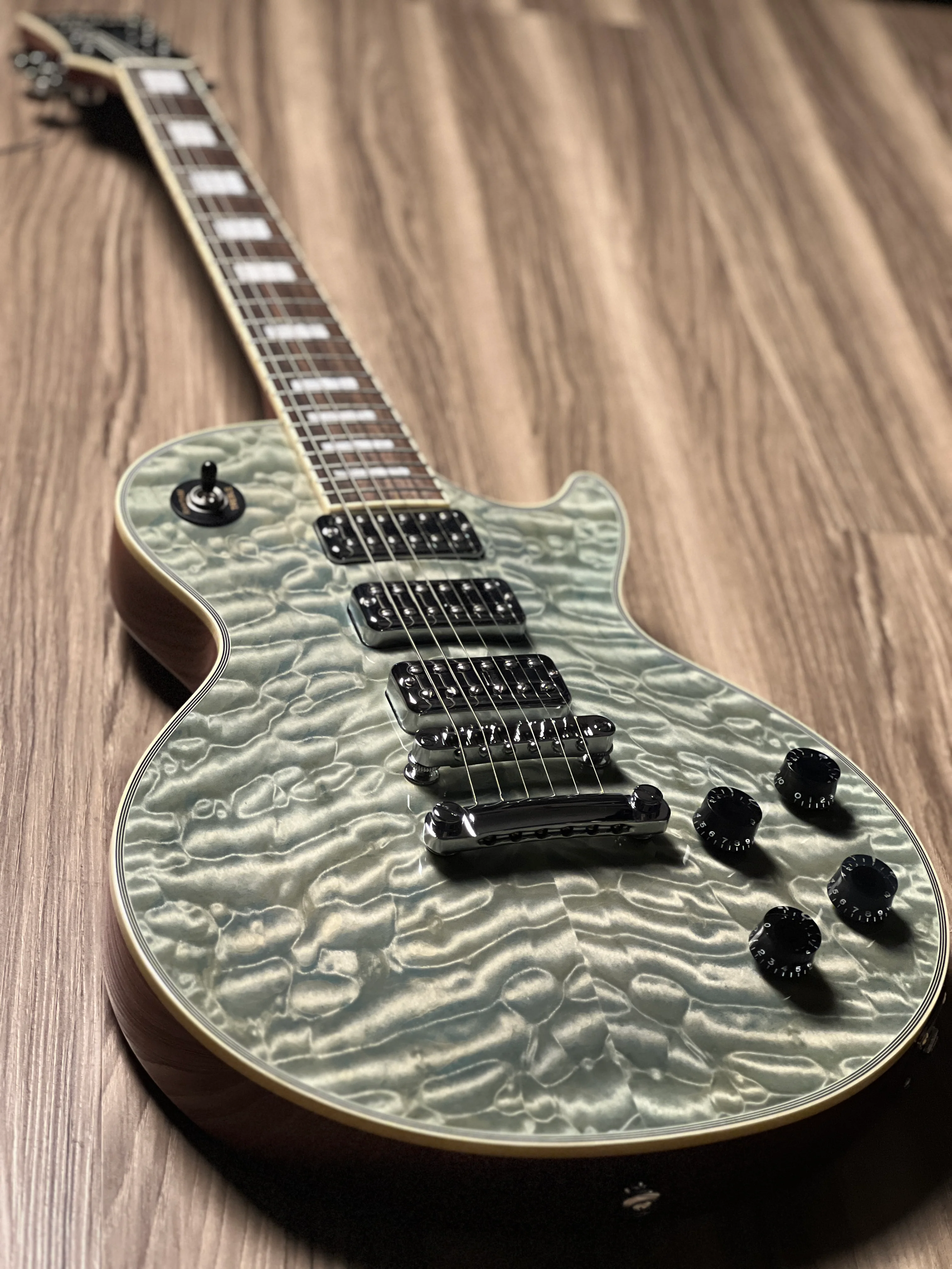 Soloking SLC60 P3 QM with 5A Quilt Top in Ocean Blue - Image 2