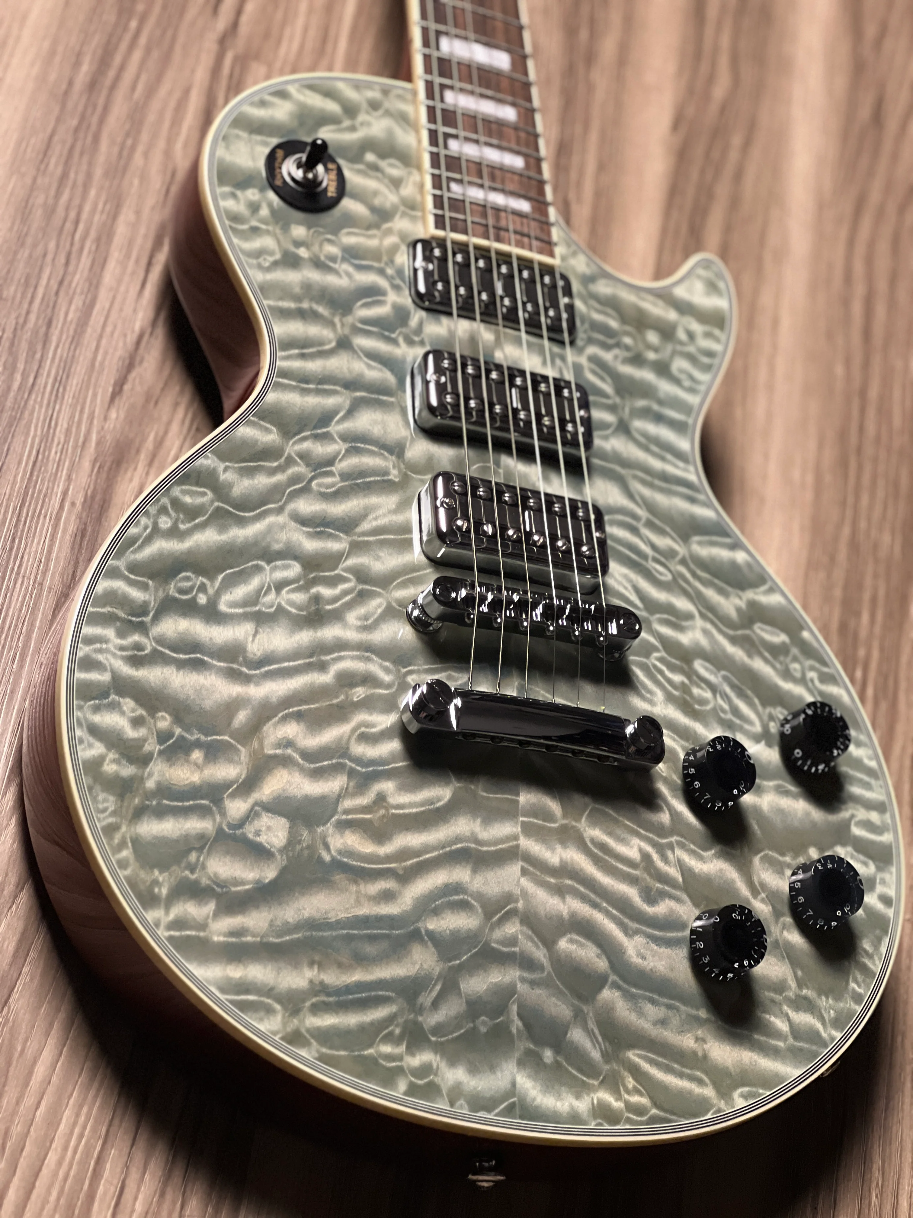 Soloking SLC60 P3 QM with 5A Quilt Top in Ocean Blue - Image 5