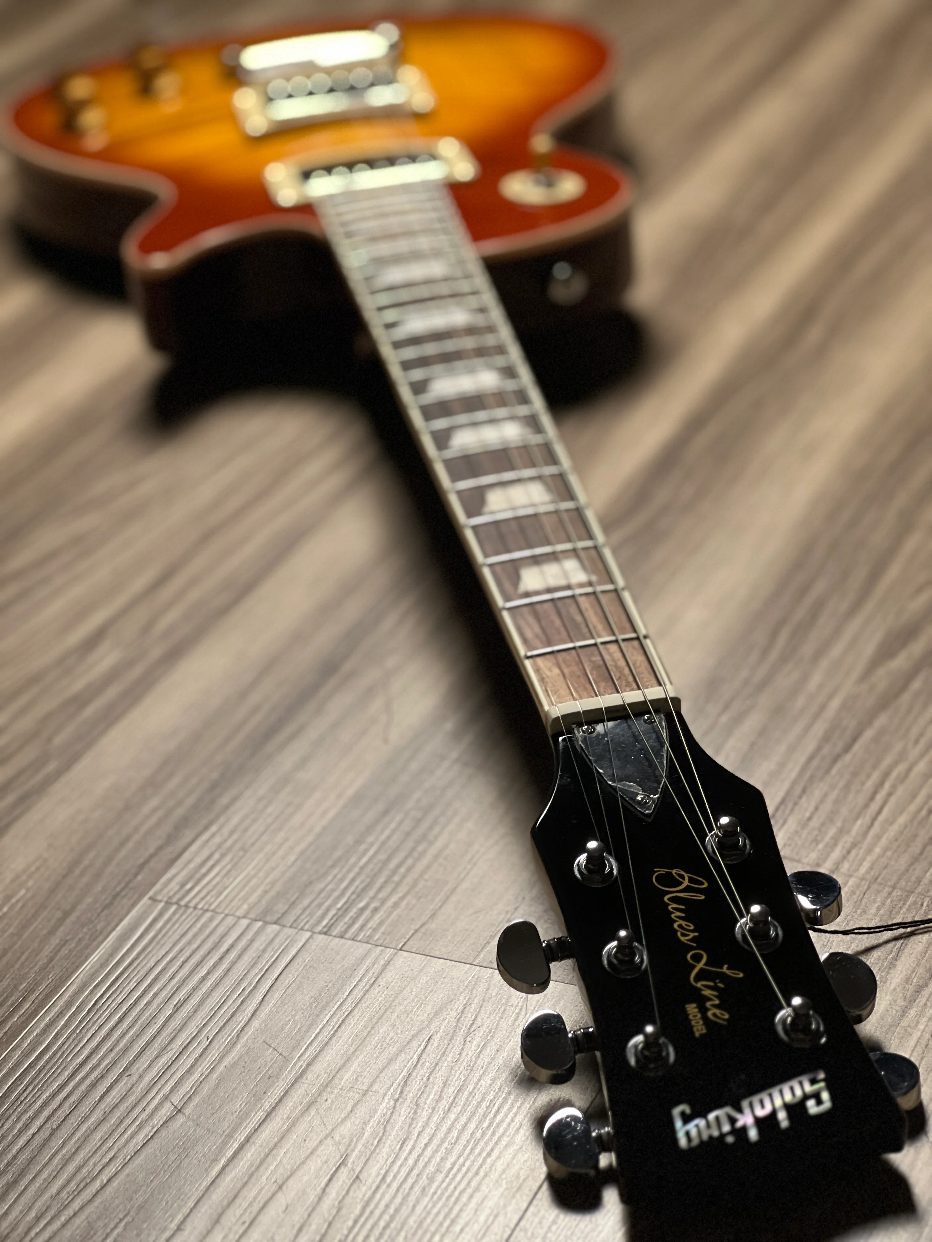 Soloking SLS60FM Deluxe in Honeyburst - Image 7