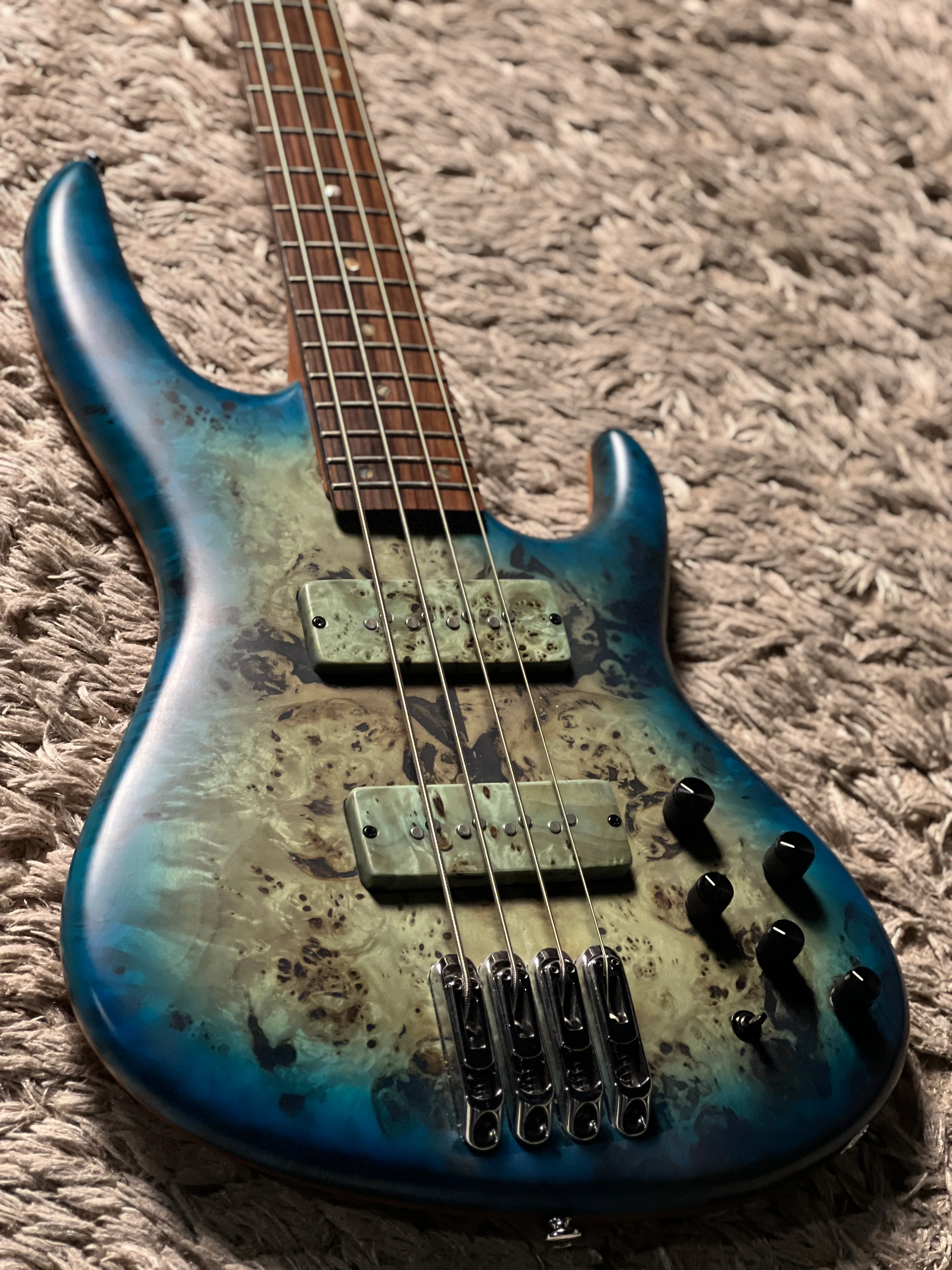Soloking SWB450 Artisan Bass with Poplar Burl Top in Cerulean Blue Burst - Image 3